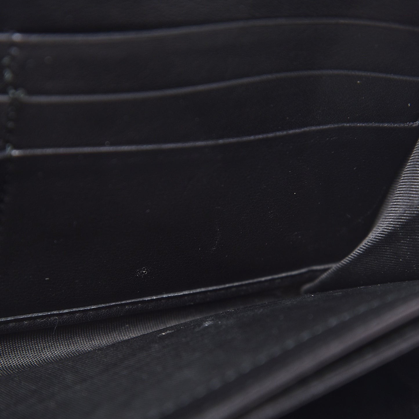 Guccissima Signature Microguccissima Bree Zip Around Wallet Black