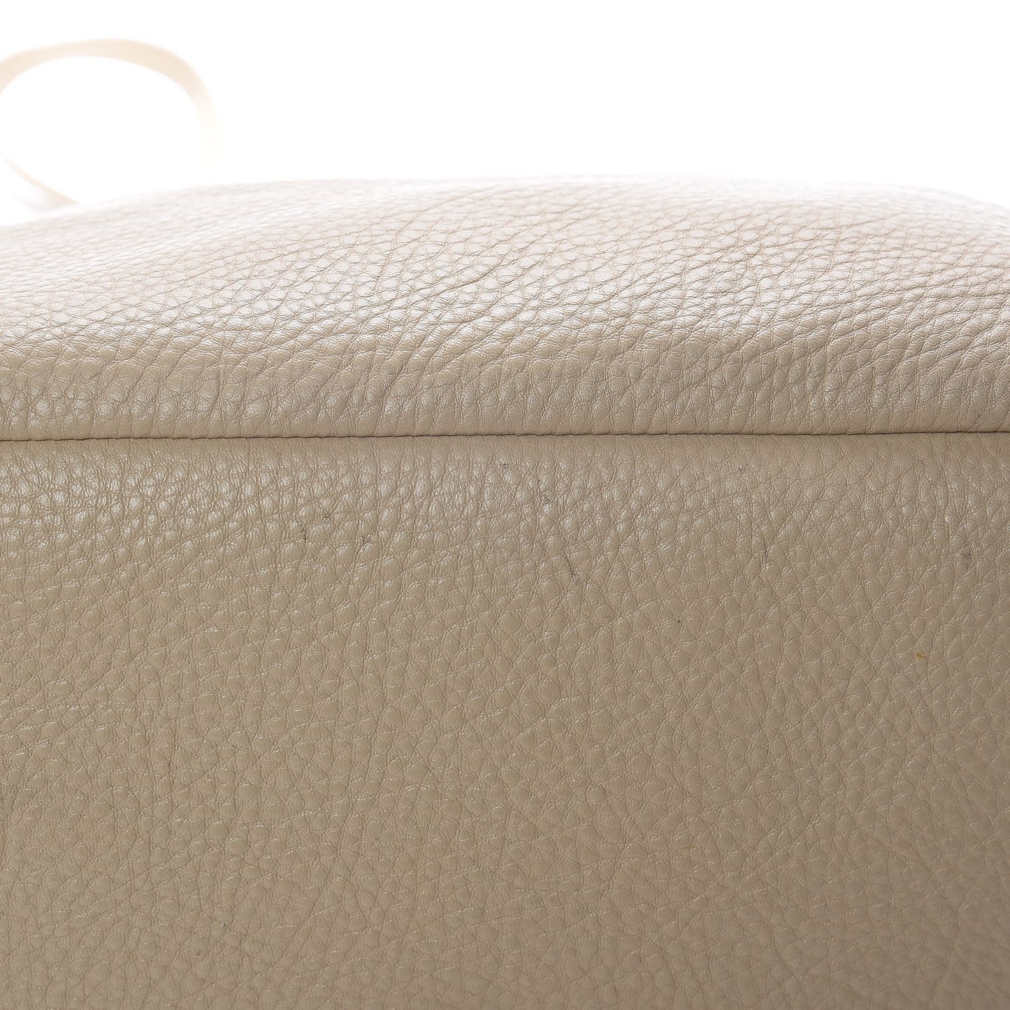 Vitello Daino Side Zip Tote Sabbia