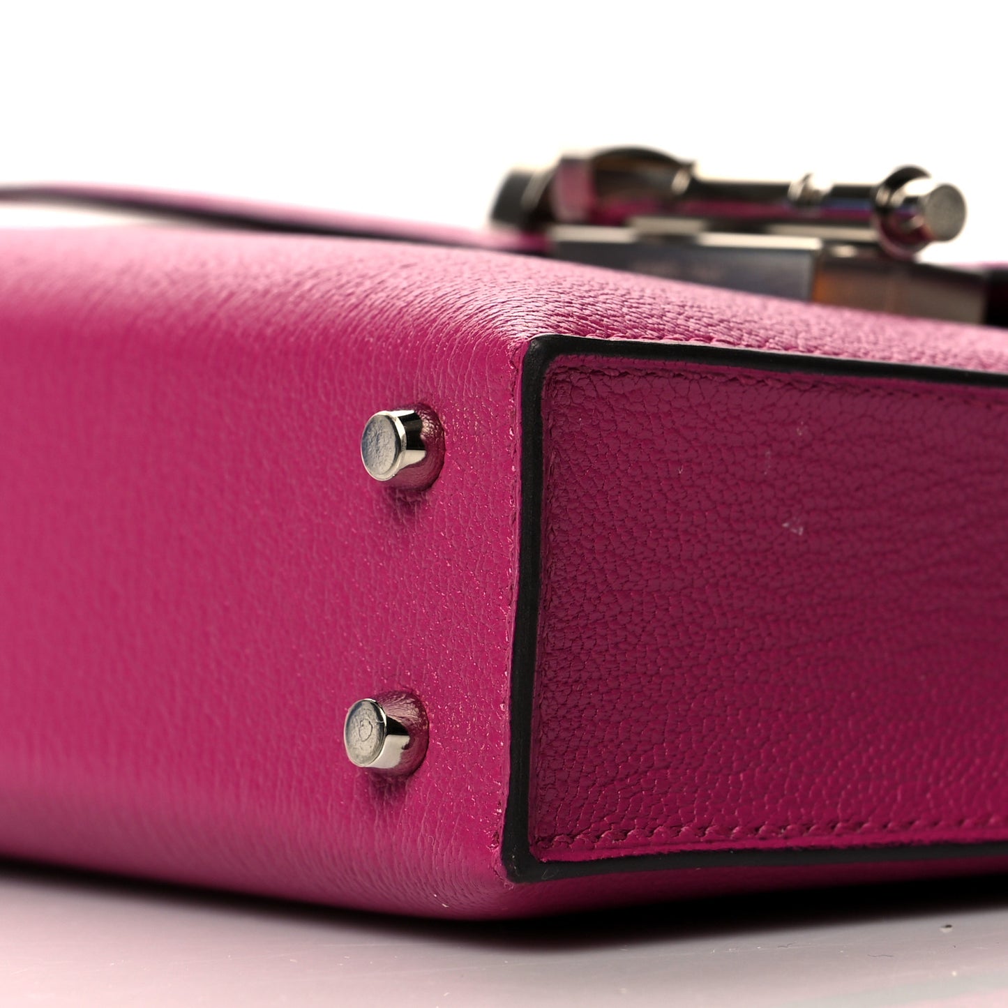 Chevre Mysore Mini Verrou Chaine Bag Rose Pourpre