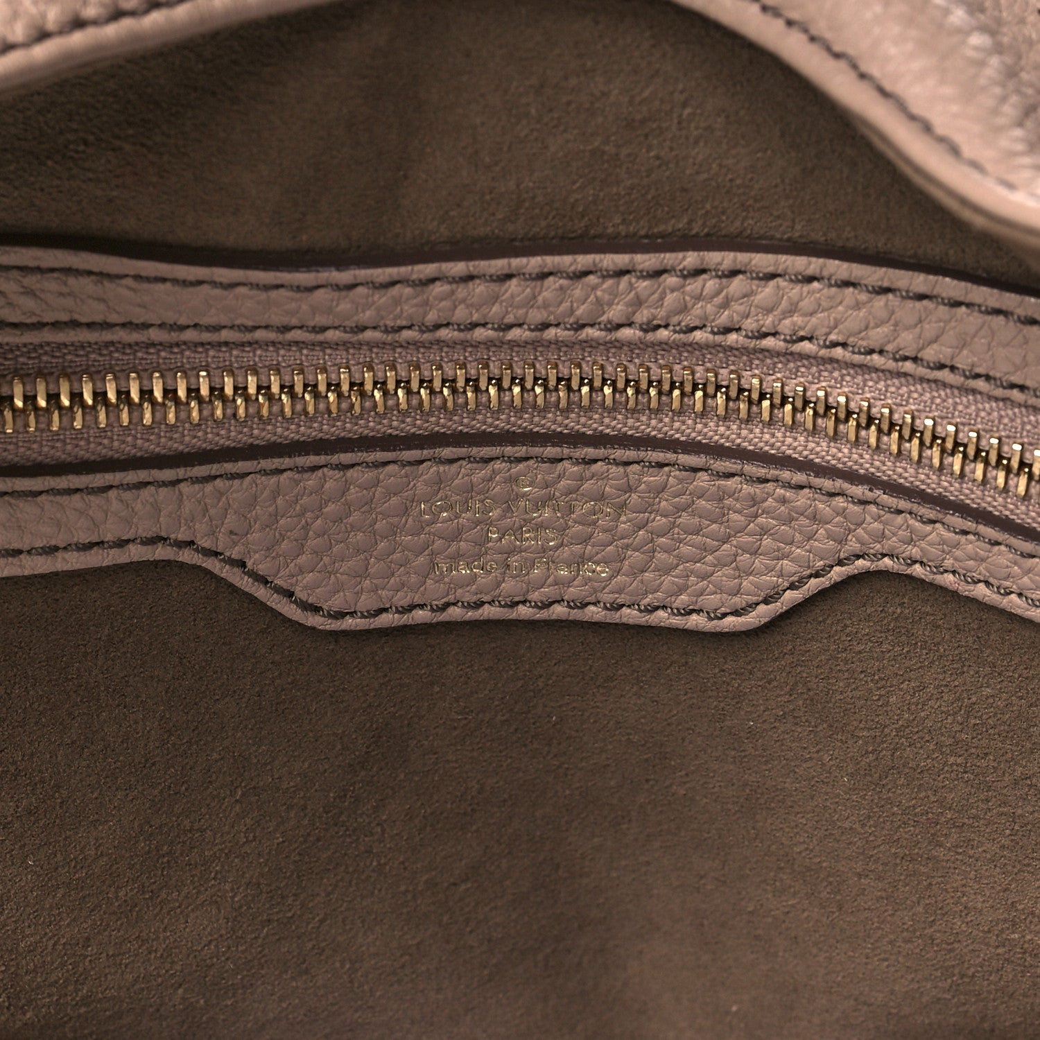 Louis Vuitton Mahina L Sable 5 of 8