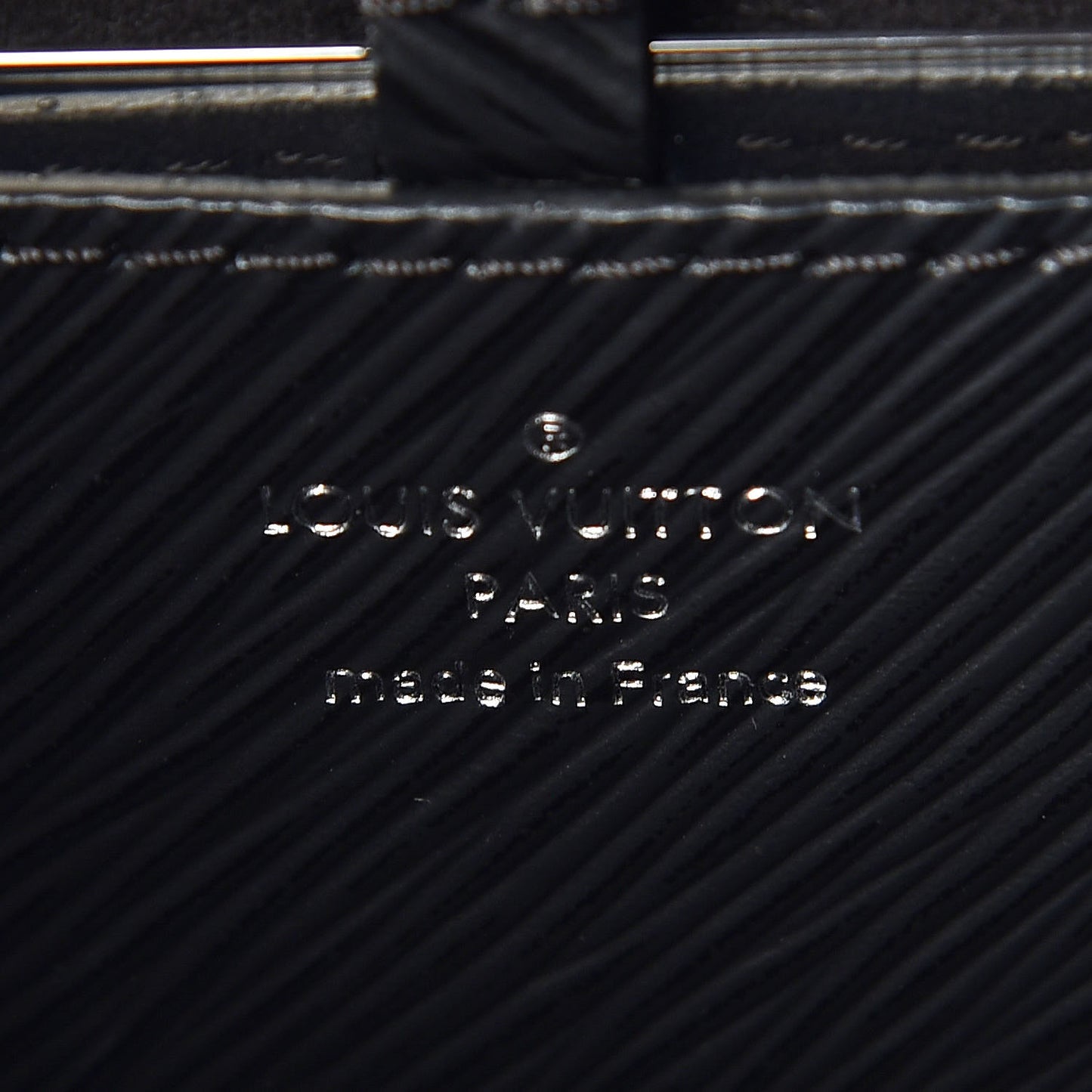 Epi Twist Shoulder Bag MM Black