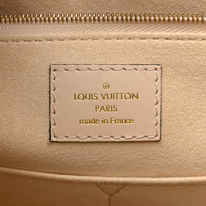 Louis Vuitton Empreinte Monogram Giant Onthego MM Creme 6 of 11