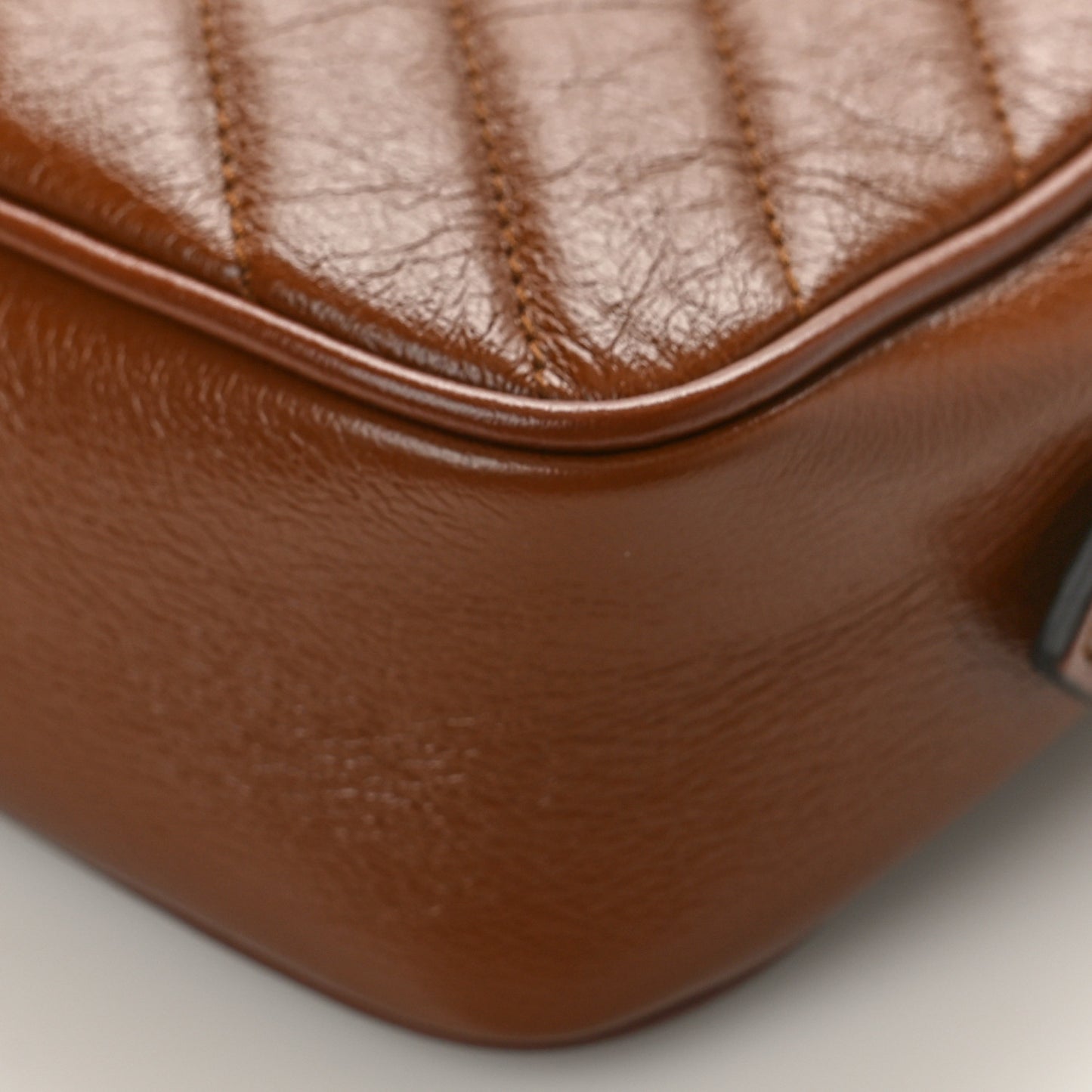 Glazed Calfskin Matelasse Diagonal Mini GG Marmont Chain Shoulder Bag Cuir