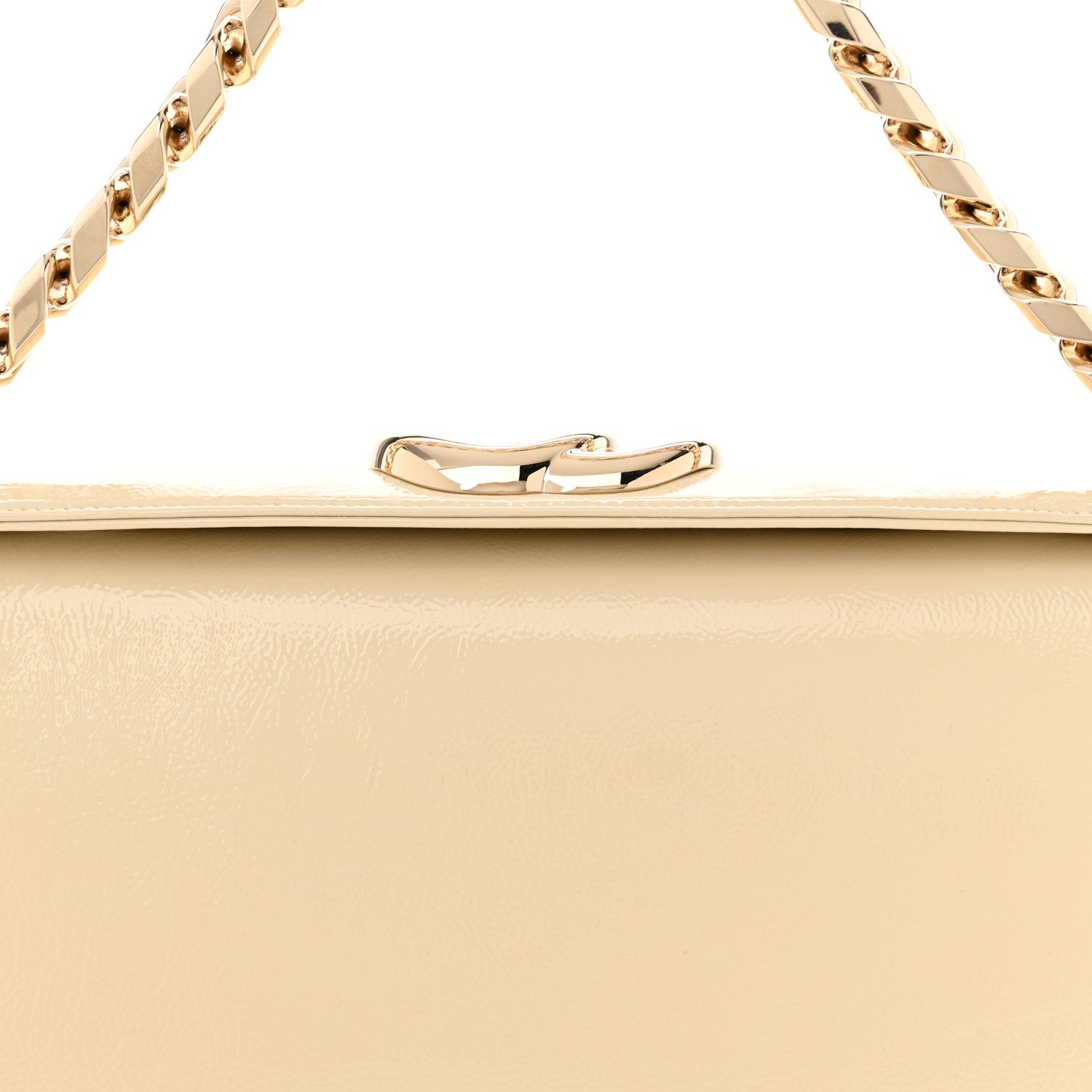 Gucci Skipper Calf Ultralight GG Soft Small Chain Bag Ivory