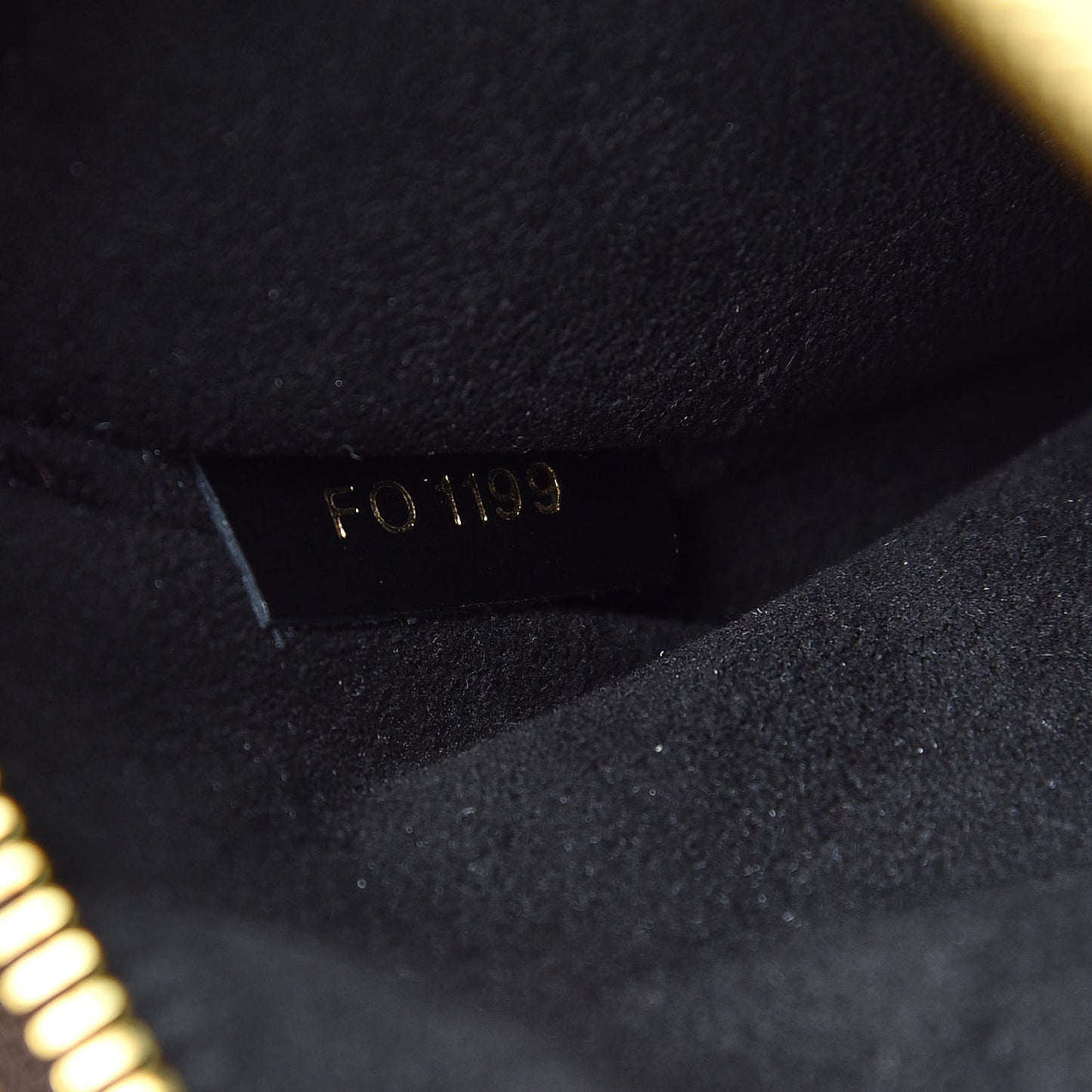 Reverse Monogram Pochette Metis