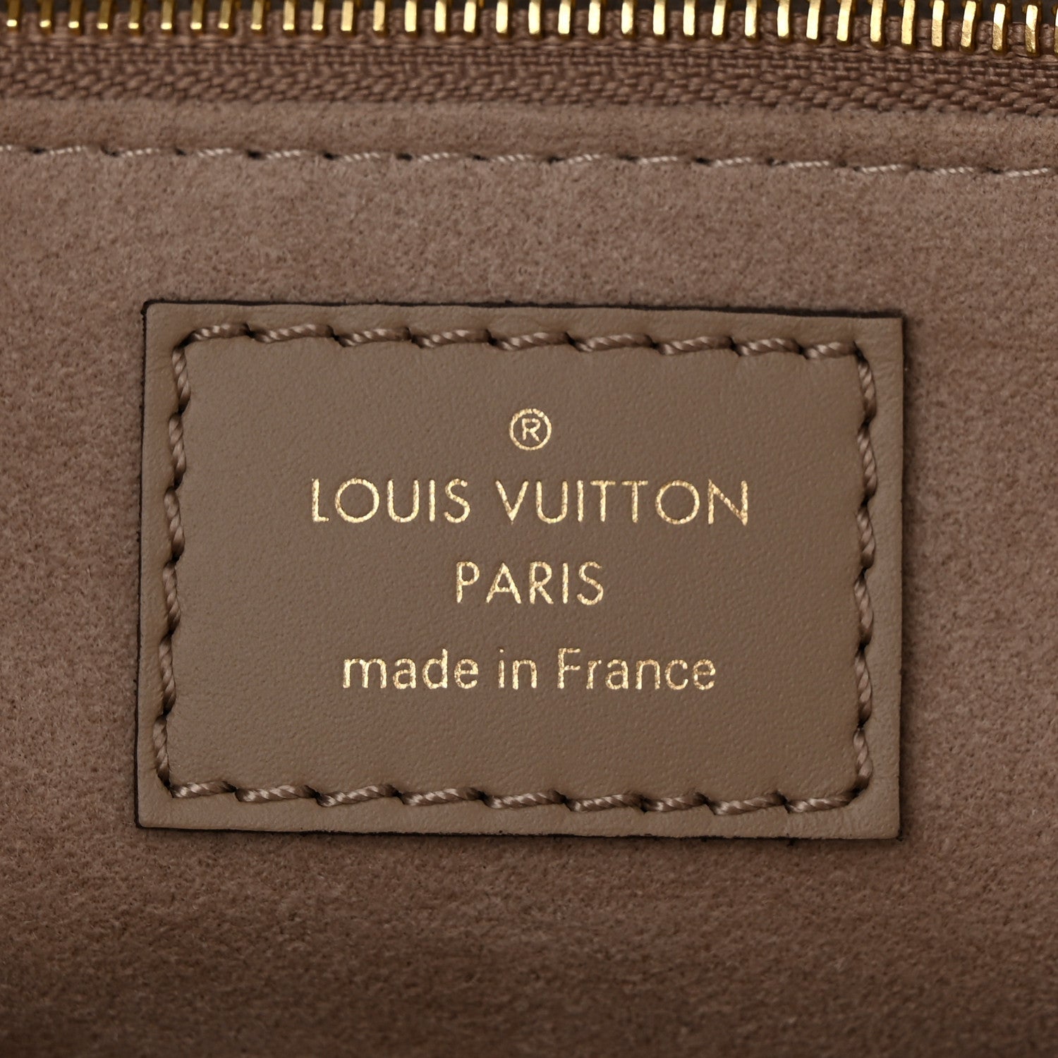 Louis Vuitton Empreinte Monogram Giant Onthego MM Tourterelle 6 of 9
