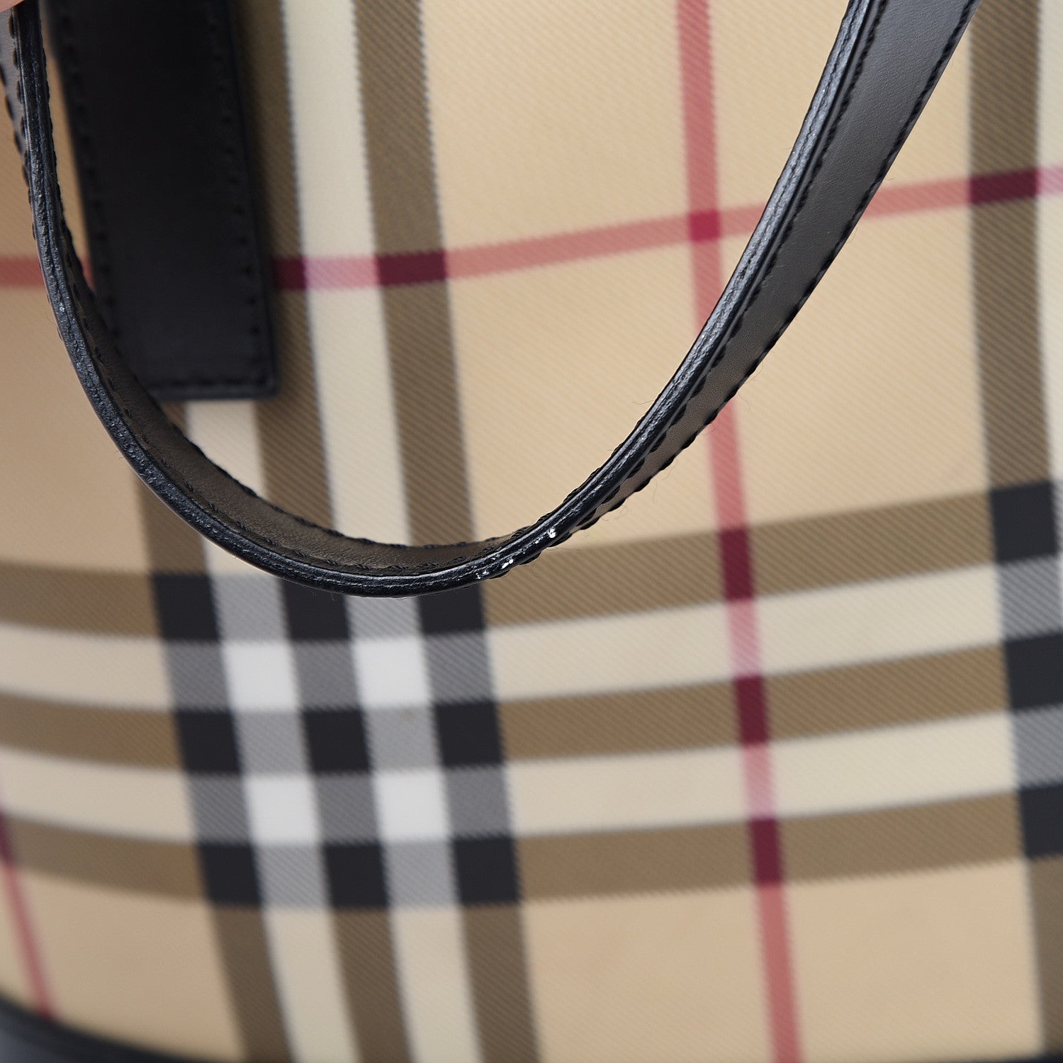Burberry House Check Bucket Bag Black 15 of 15