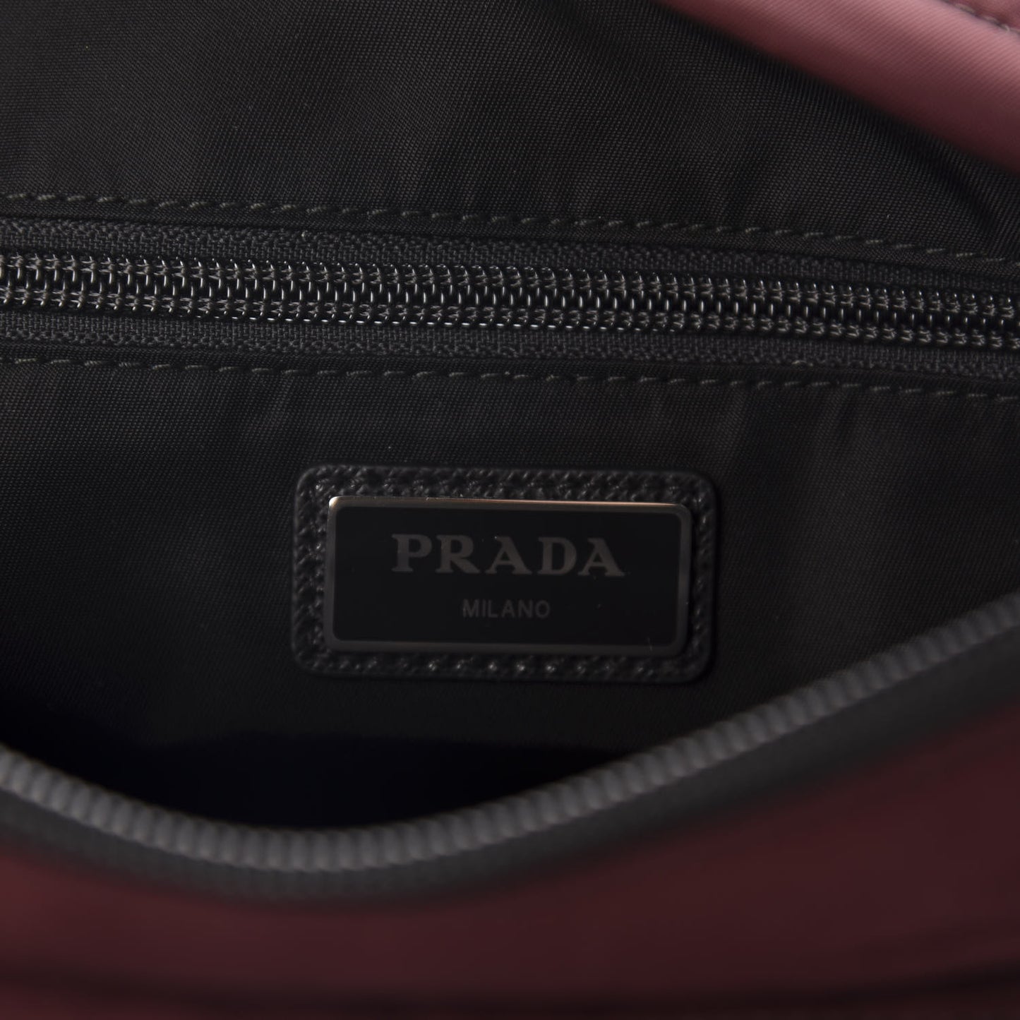 Tessuto Nylon Saffiano Crossbody Granato