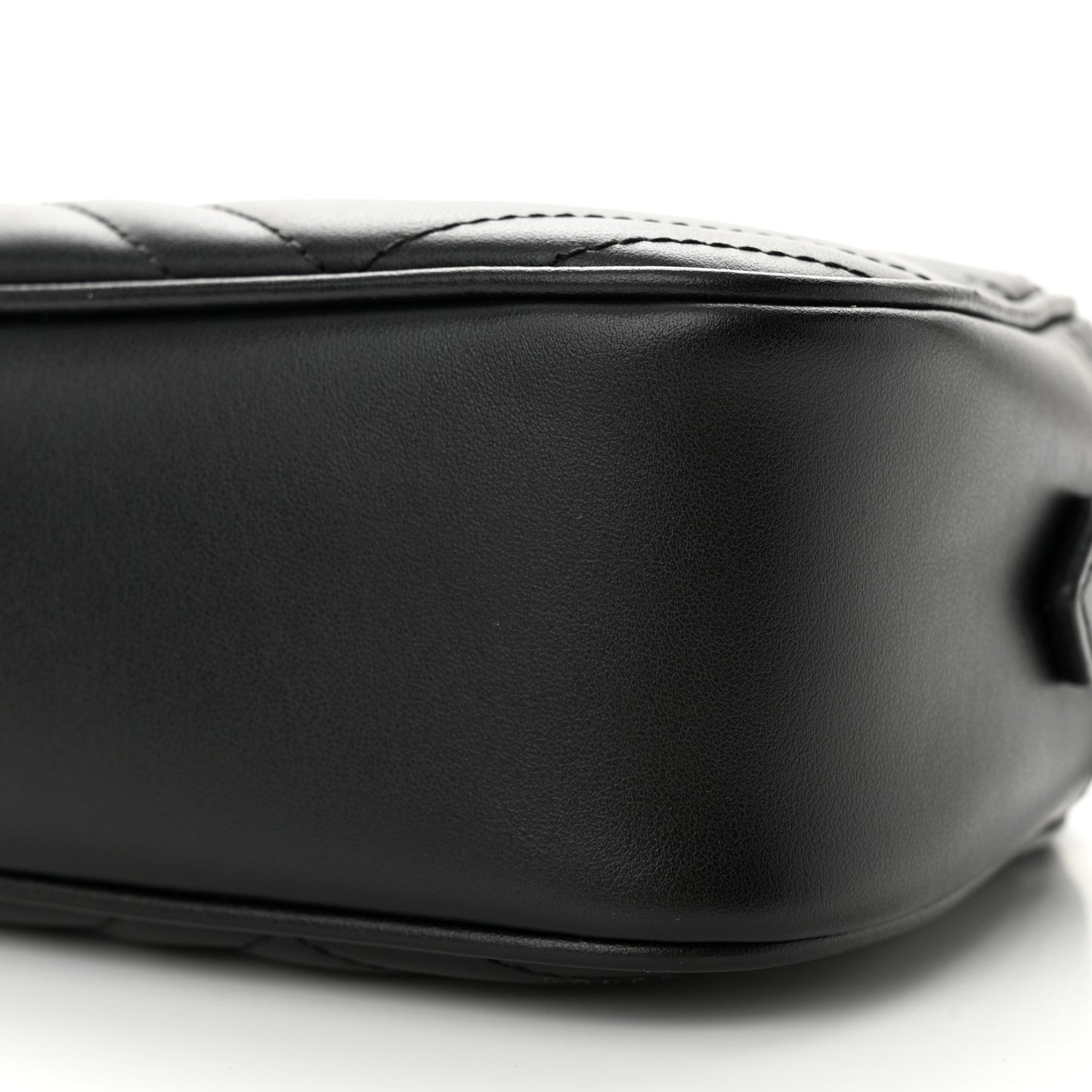 Calfskin Matelasse Monochrome Small GG Marmont Chain Shoulder Bag Black