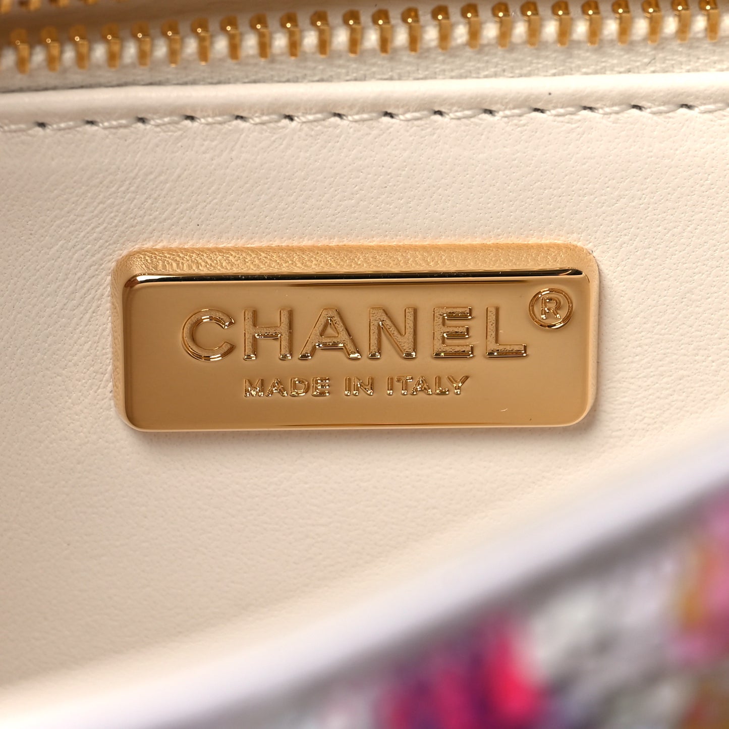 Sequin Logo CC Small Single Flap White Multicolor