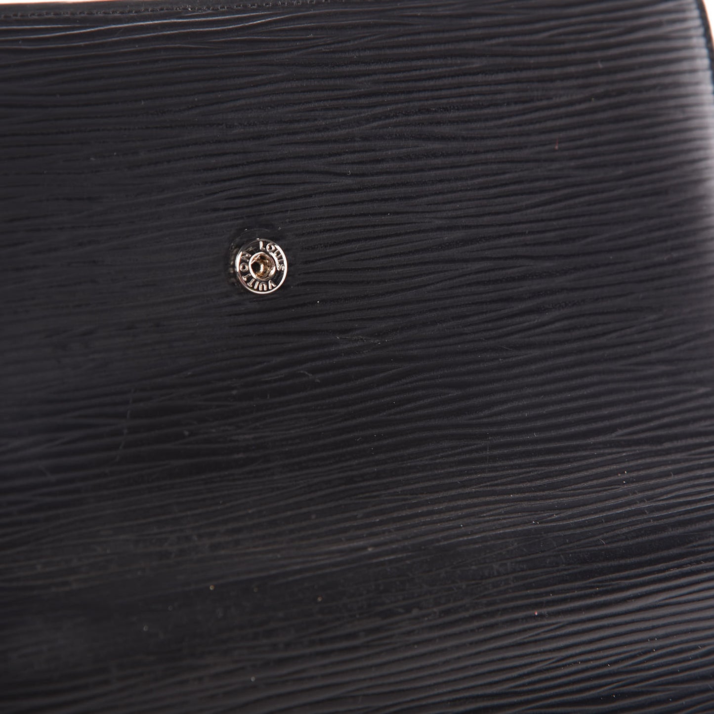 Epi Porte Tresor International Wallet Black