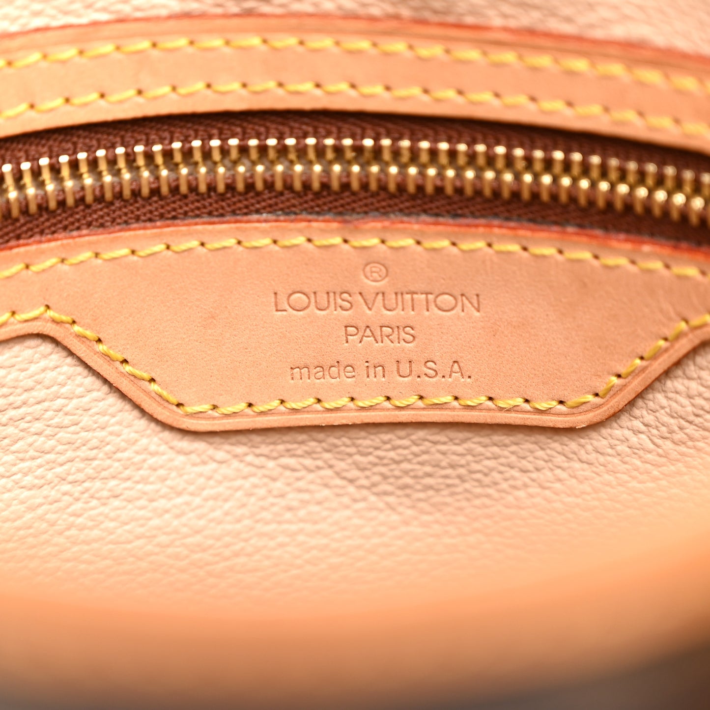 Monogram Petit Bucket 23