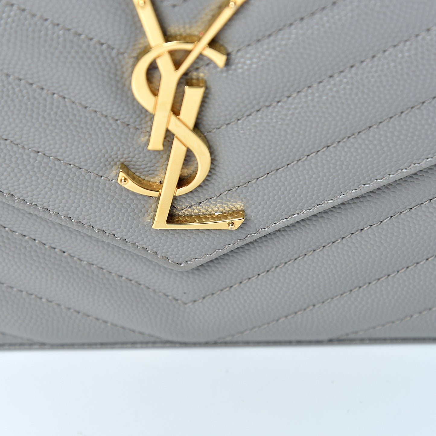 Grain De Poudre Matelasse Chevron Monogram Chain Wallet Oyster Grey