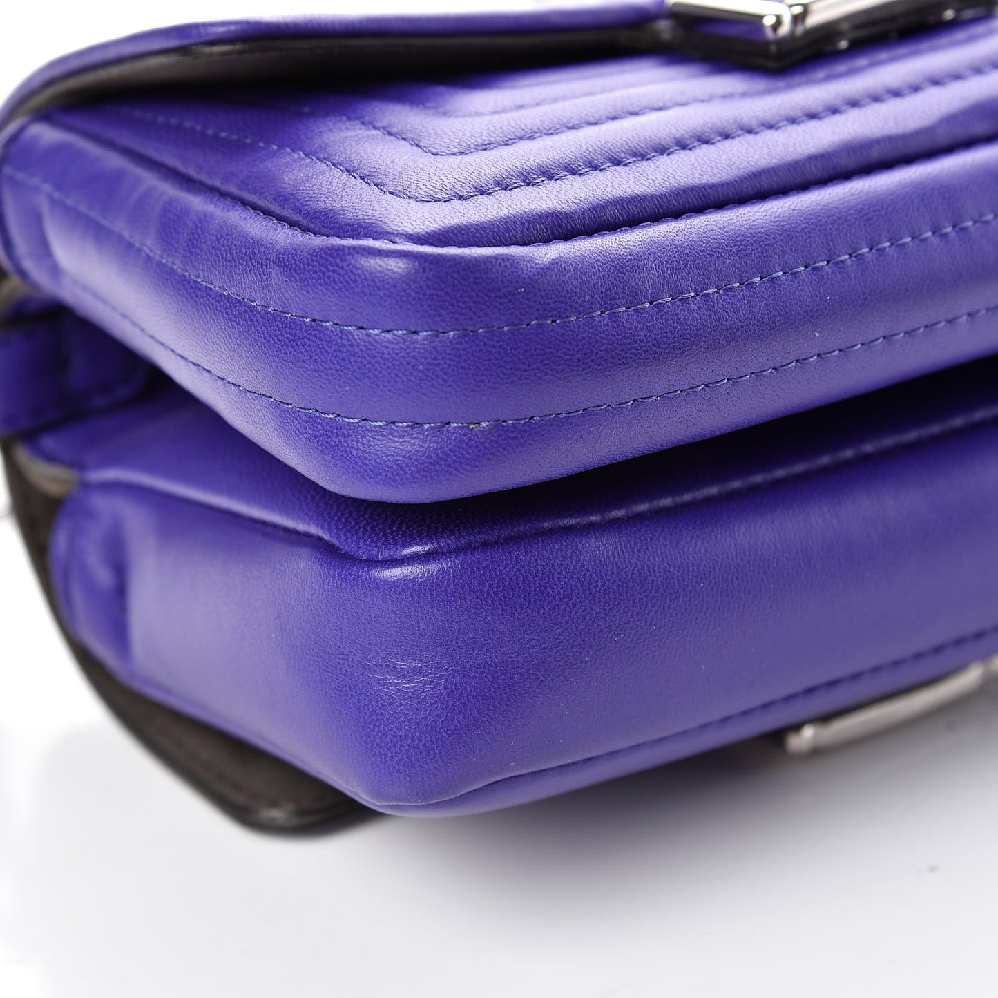 Shiny Nappa Trapuntata Micro Double Baguette Purple