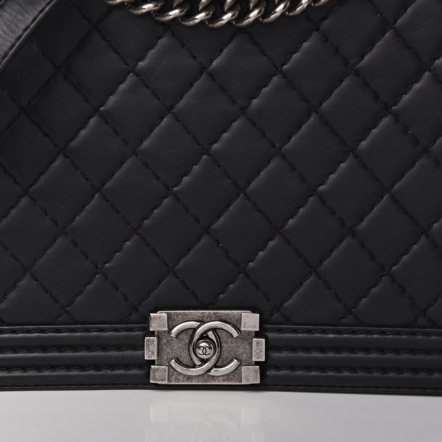 Calfskin Quilted Large Boy Flap Black