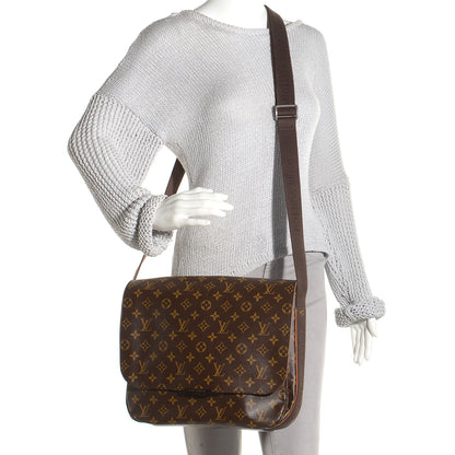 Louis Vuitton Monogram Beaubourg MM Messenger Bag 2 of 7