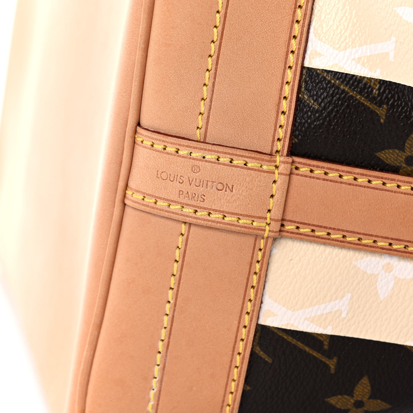 Monogram Rayures Noe