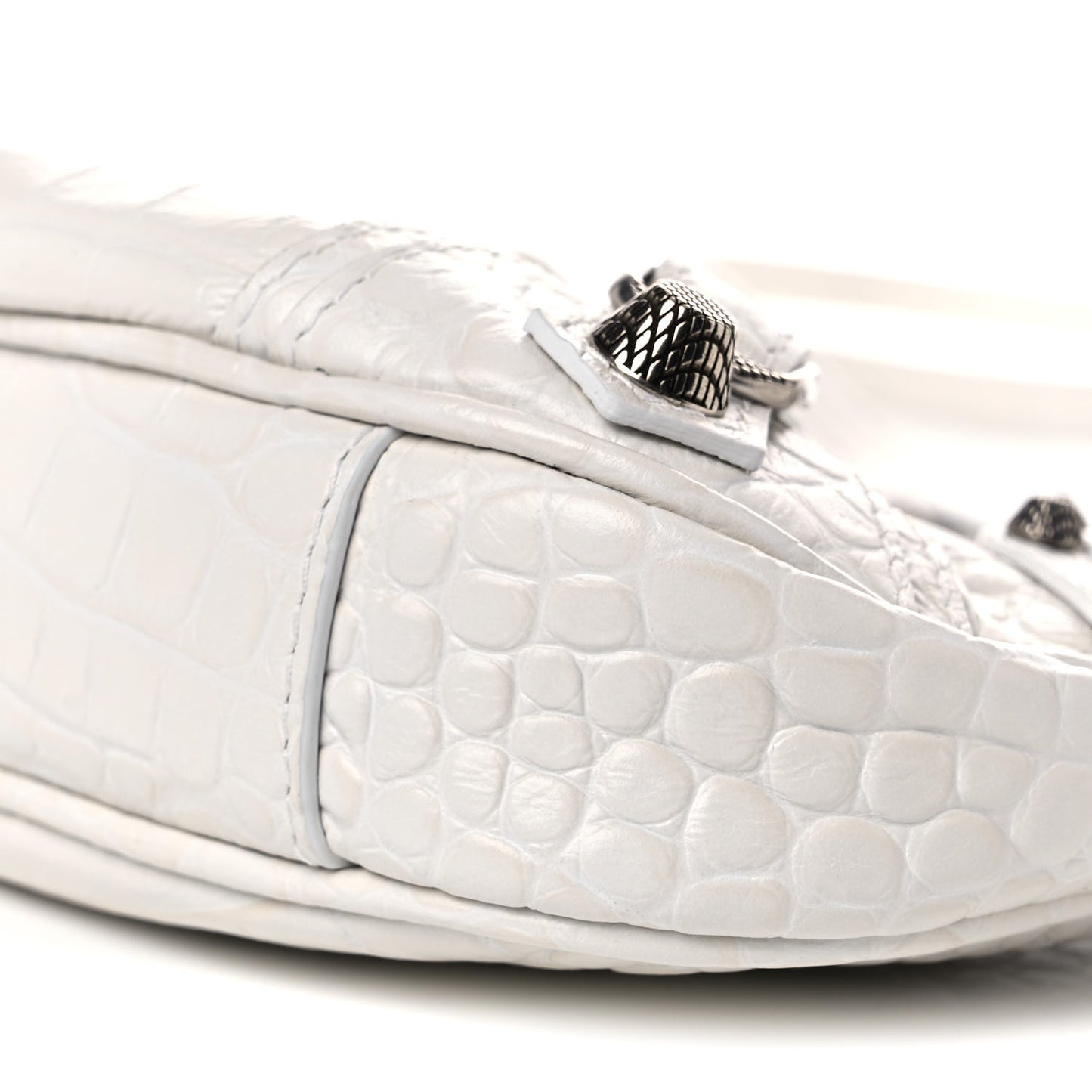 Extra Supple Calfskin Crocodile Embossed Le Cagole Mini Purse With Chain White