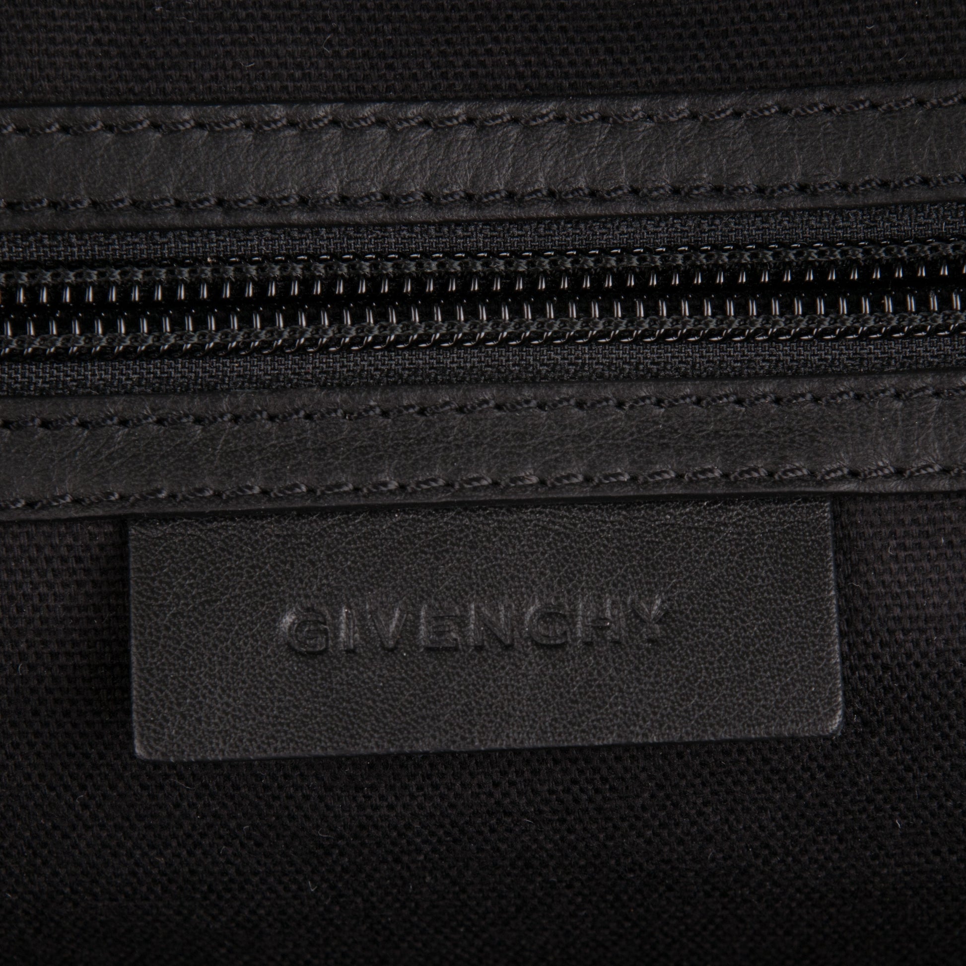 Louis Vuitton Epi Key Pouch Black 13 of 14