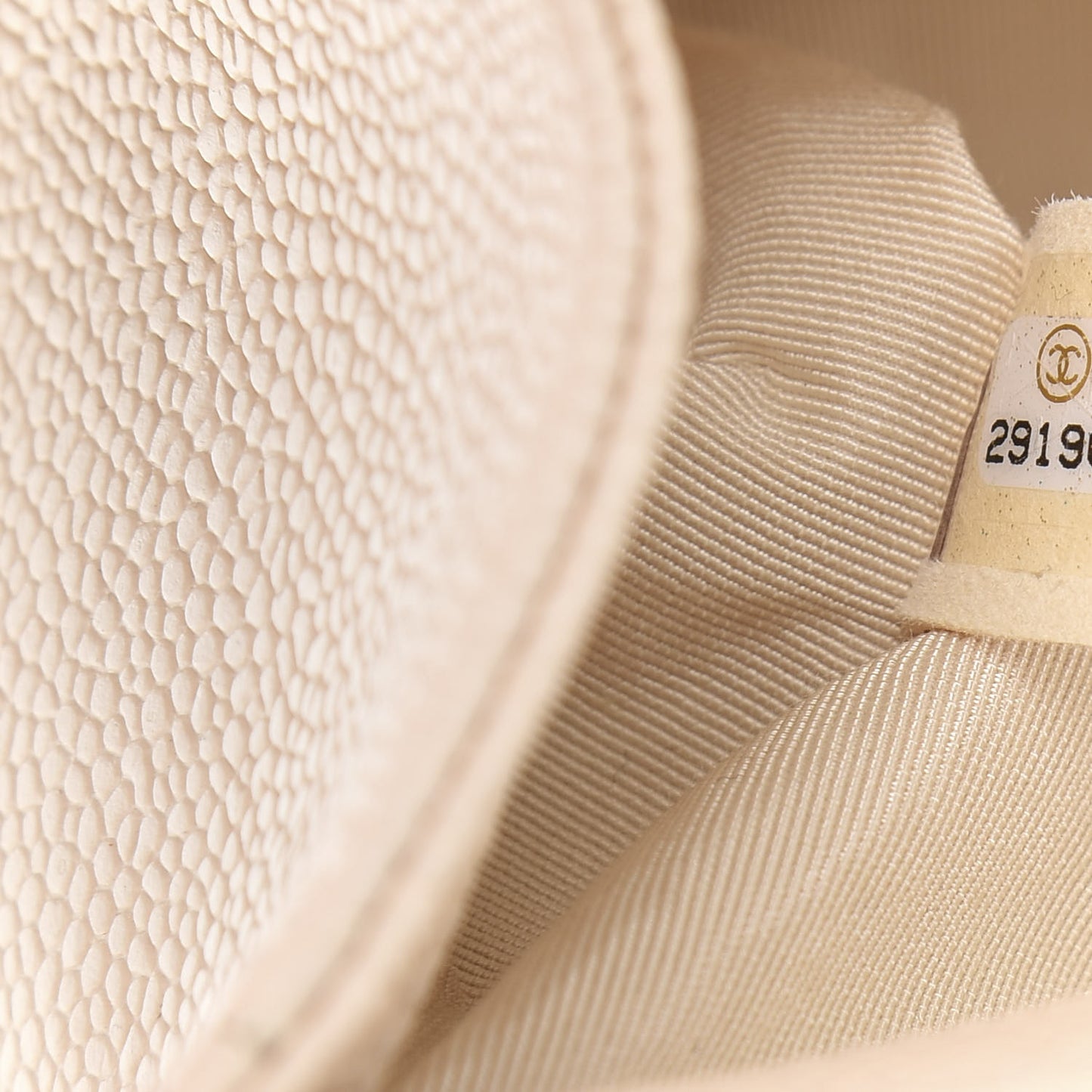 Caviar Chevron Quilted Medium Boy Flap Light Beige