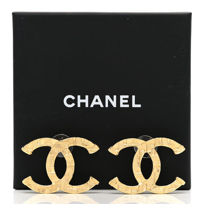 Chanel Metal Tweed Effect CC Earrings Gold 5 of 5