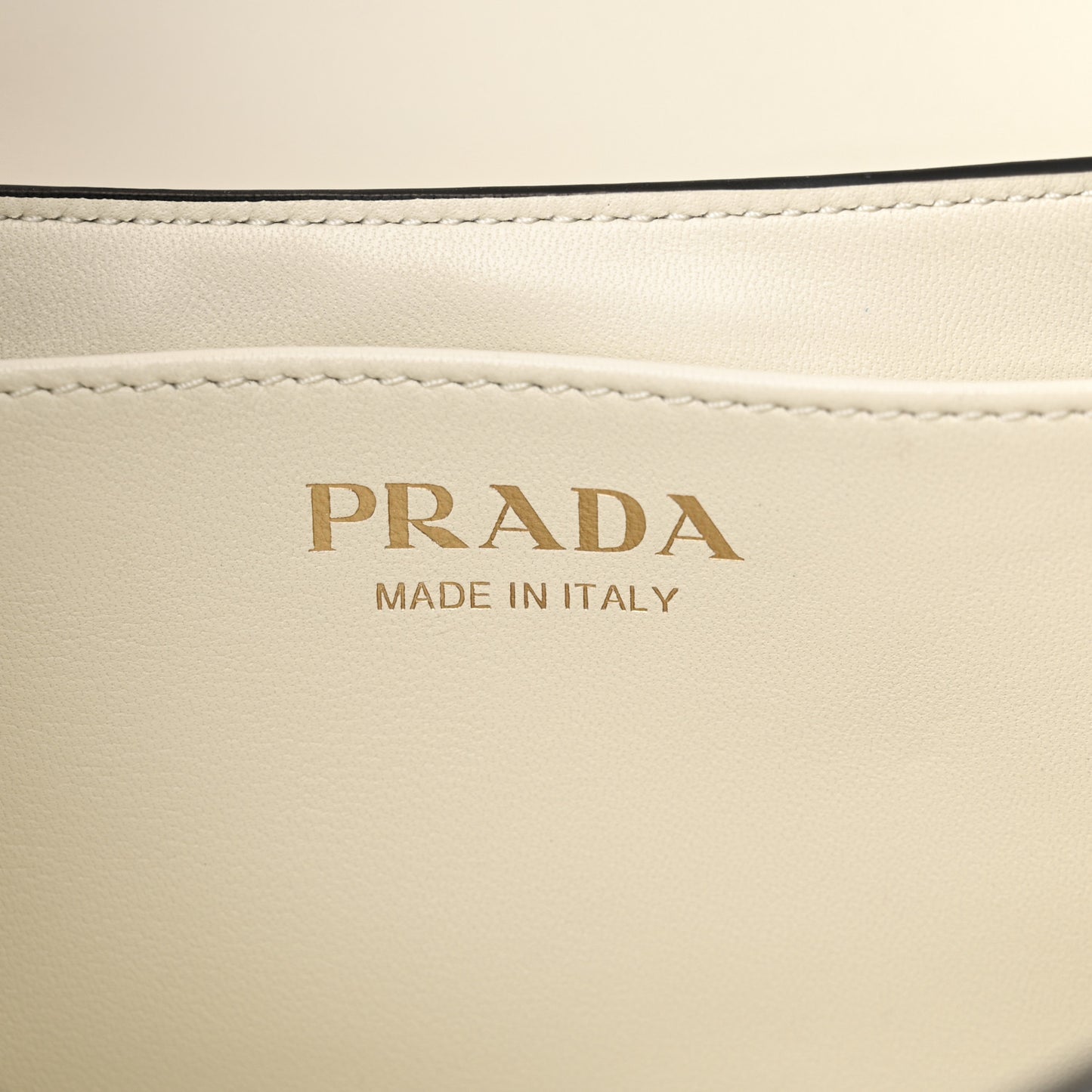 Spazzolato Flap Shoulder Bag White