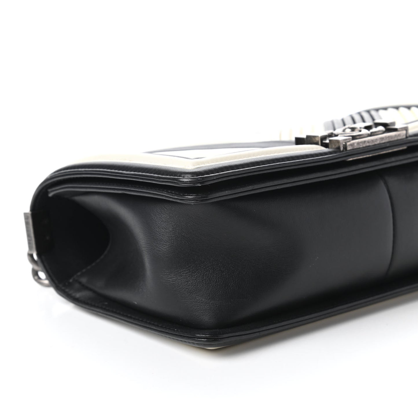 Calfskin Pleated Medium Boy In Rome Flap Black White