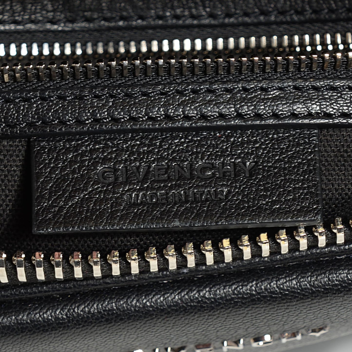 Sugar Goatskin Small Antigona Black