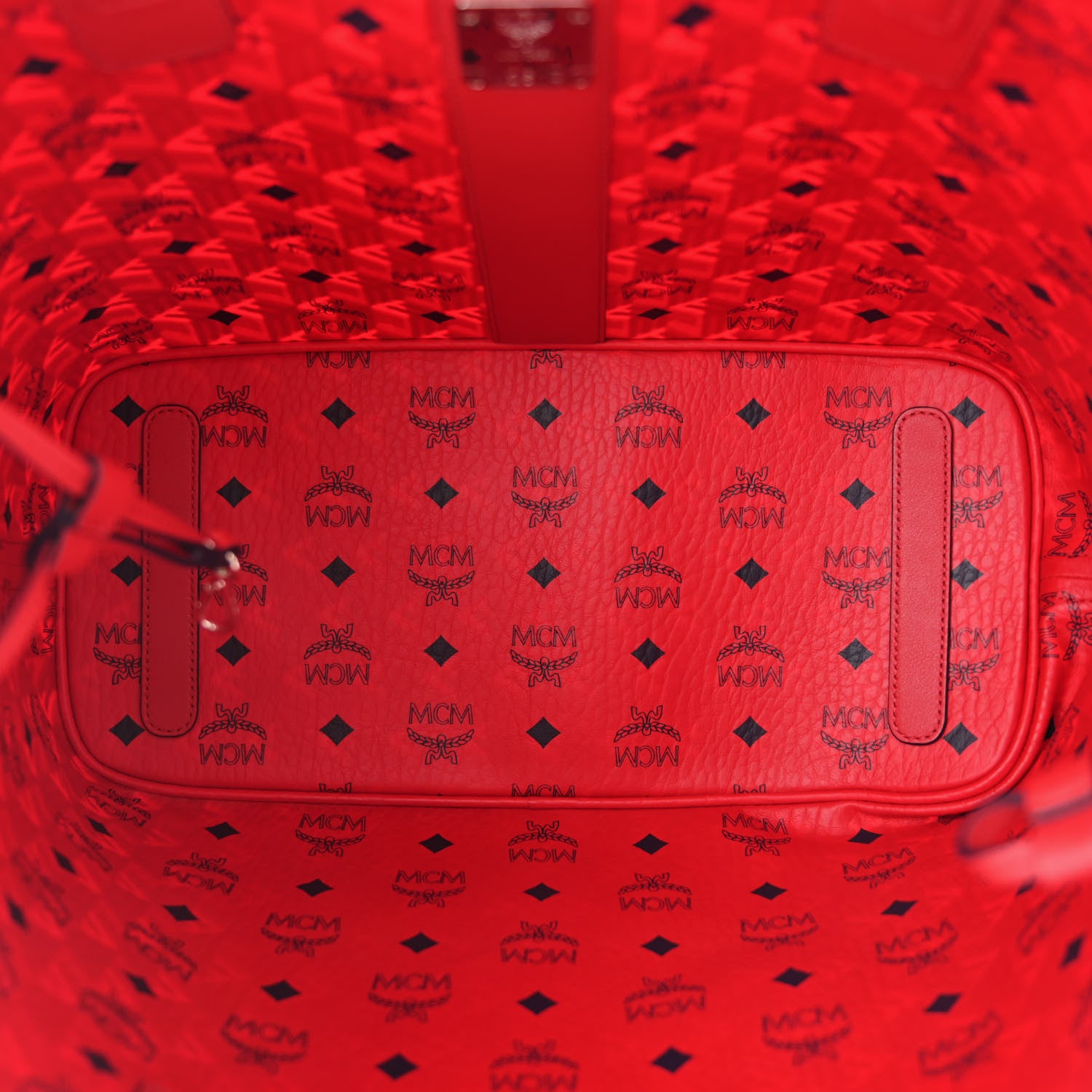 MCM Visetos Medium Liz Reversible Shopper Tote Candy Red 9 of 20