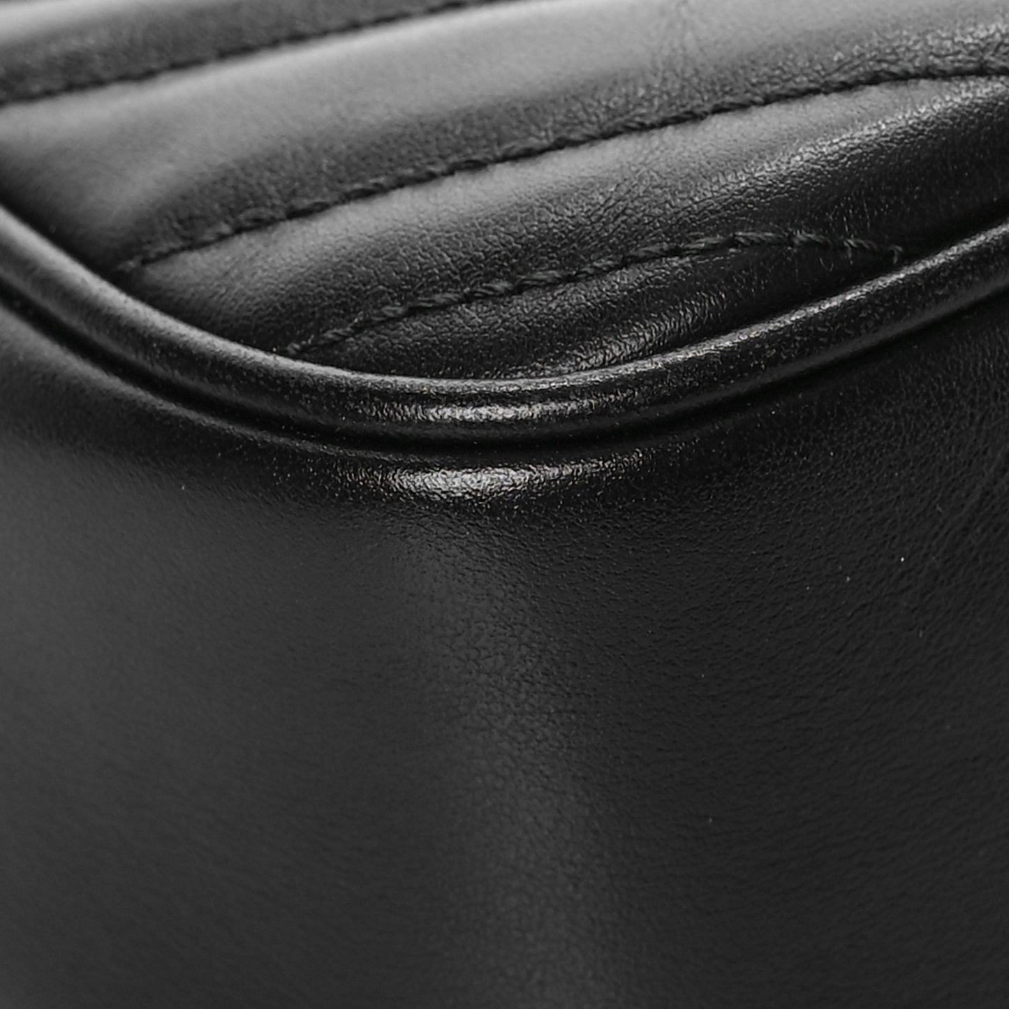 Calfskin Matelasse Small GG Marmont Chain Shoulder Bag Black