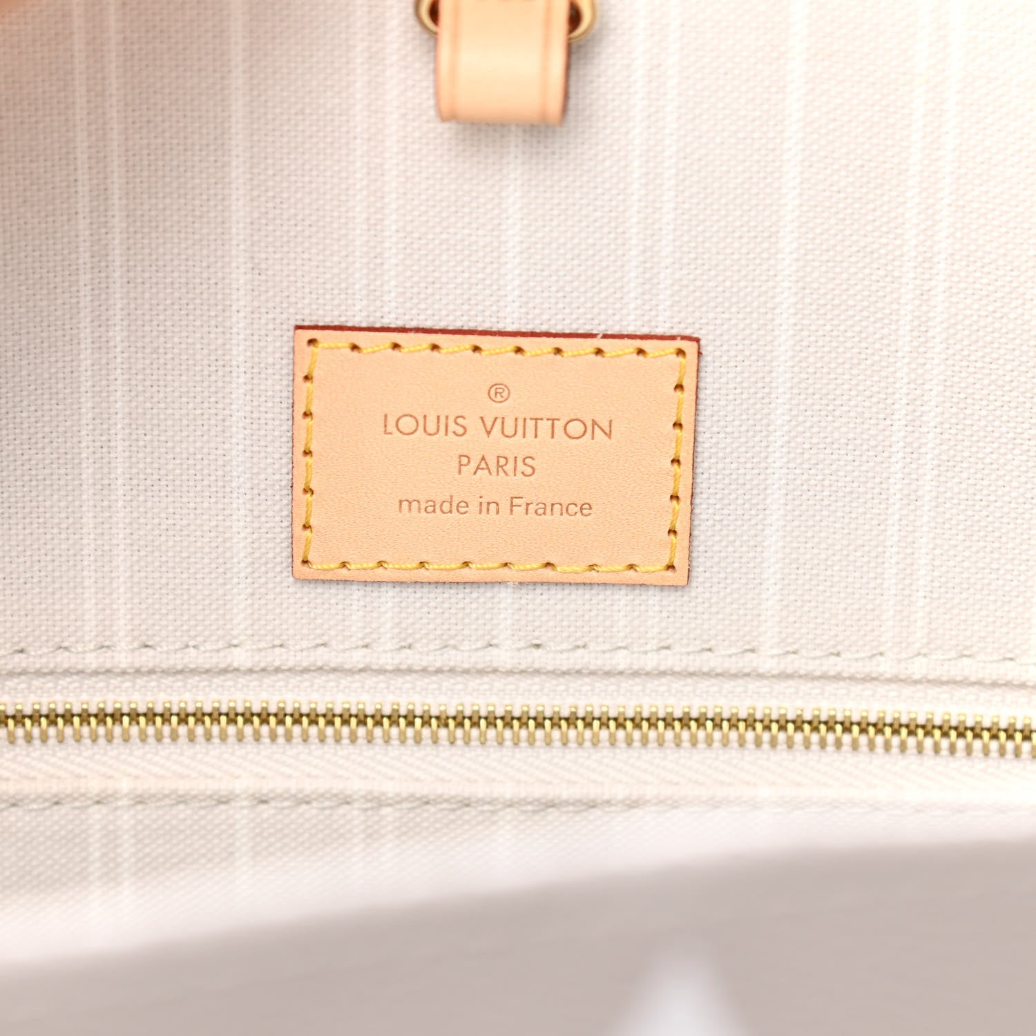 Louis Vuitton Monogram Giant By The Pool Onthego GM Brume 5 of 8