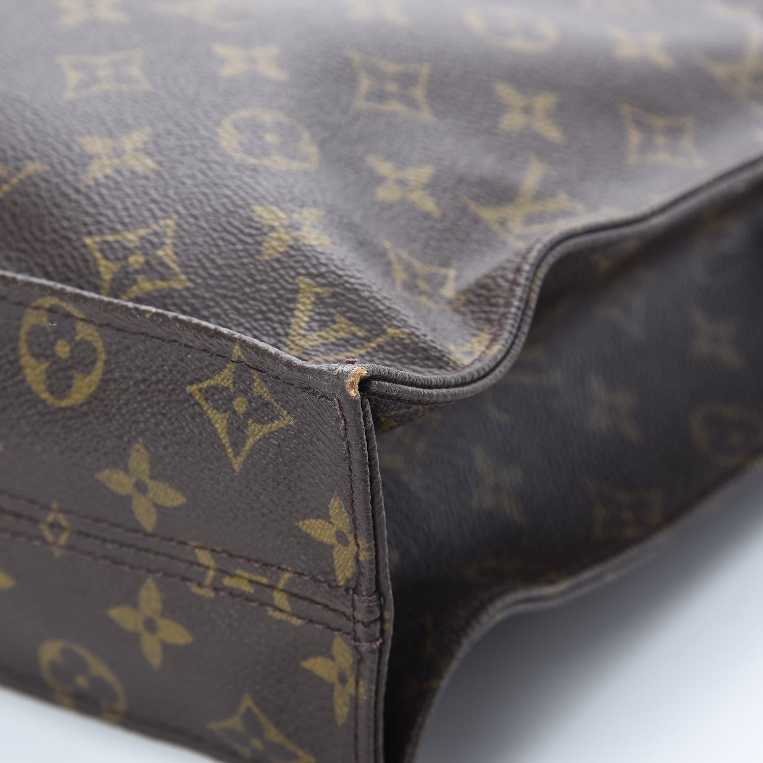 Louis Vuitton Monogram Sac Plat 16 of 30