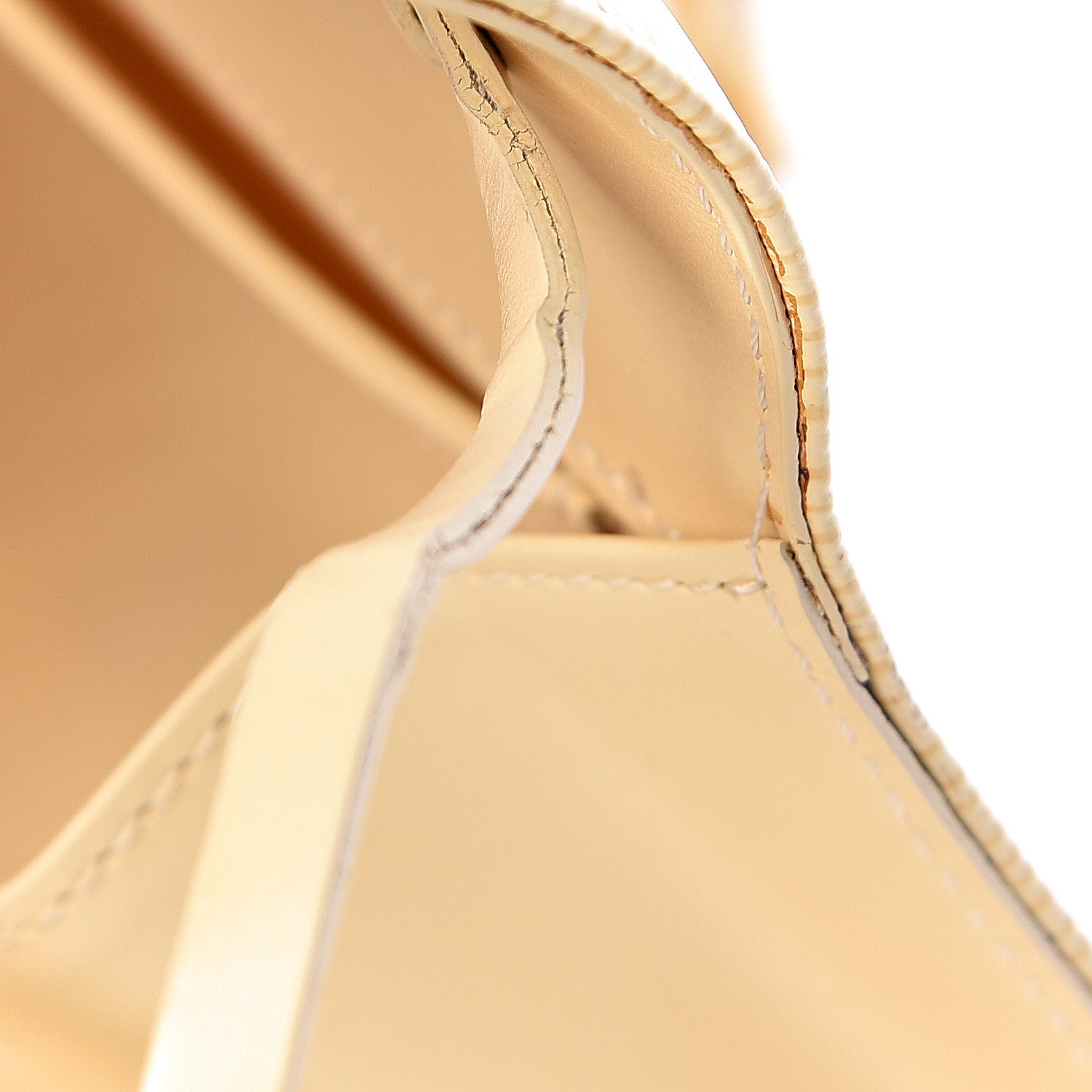 Louis Vuitton Epi Honfleur Vanilla 8 of 13
