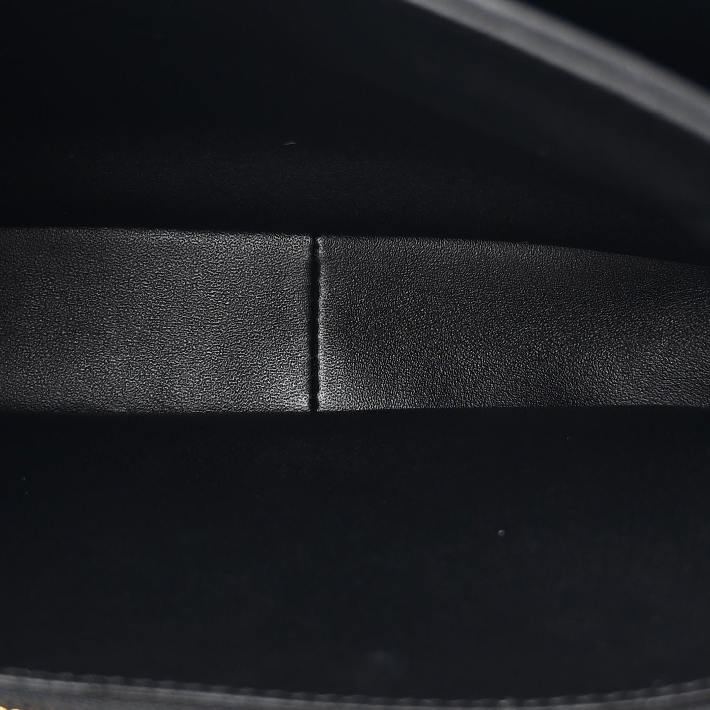 Shiny Calfskin Medium Triomphe Black