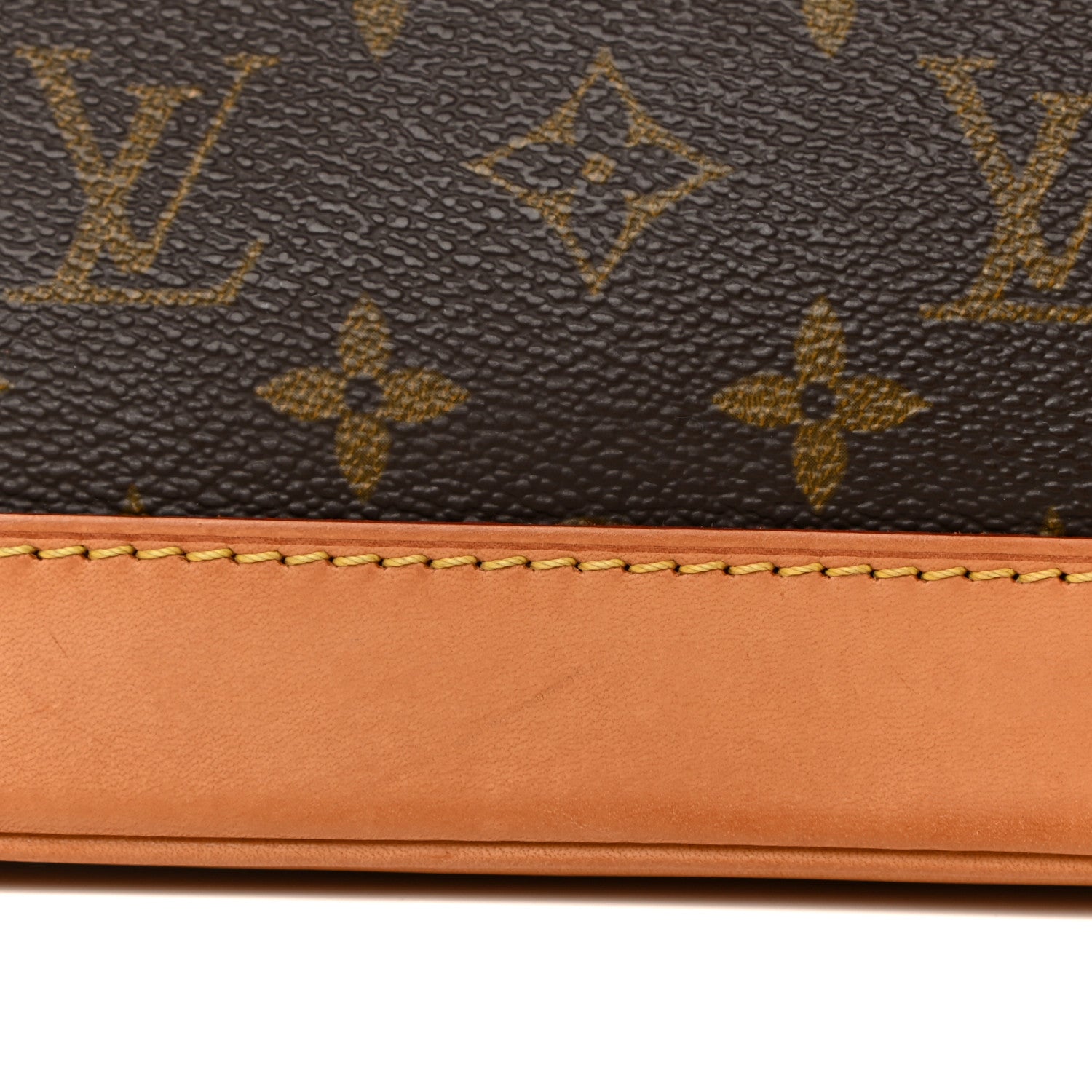 Louis Vuitton Monogram Alma PM 16 of 20