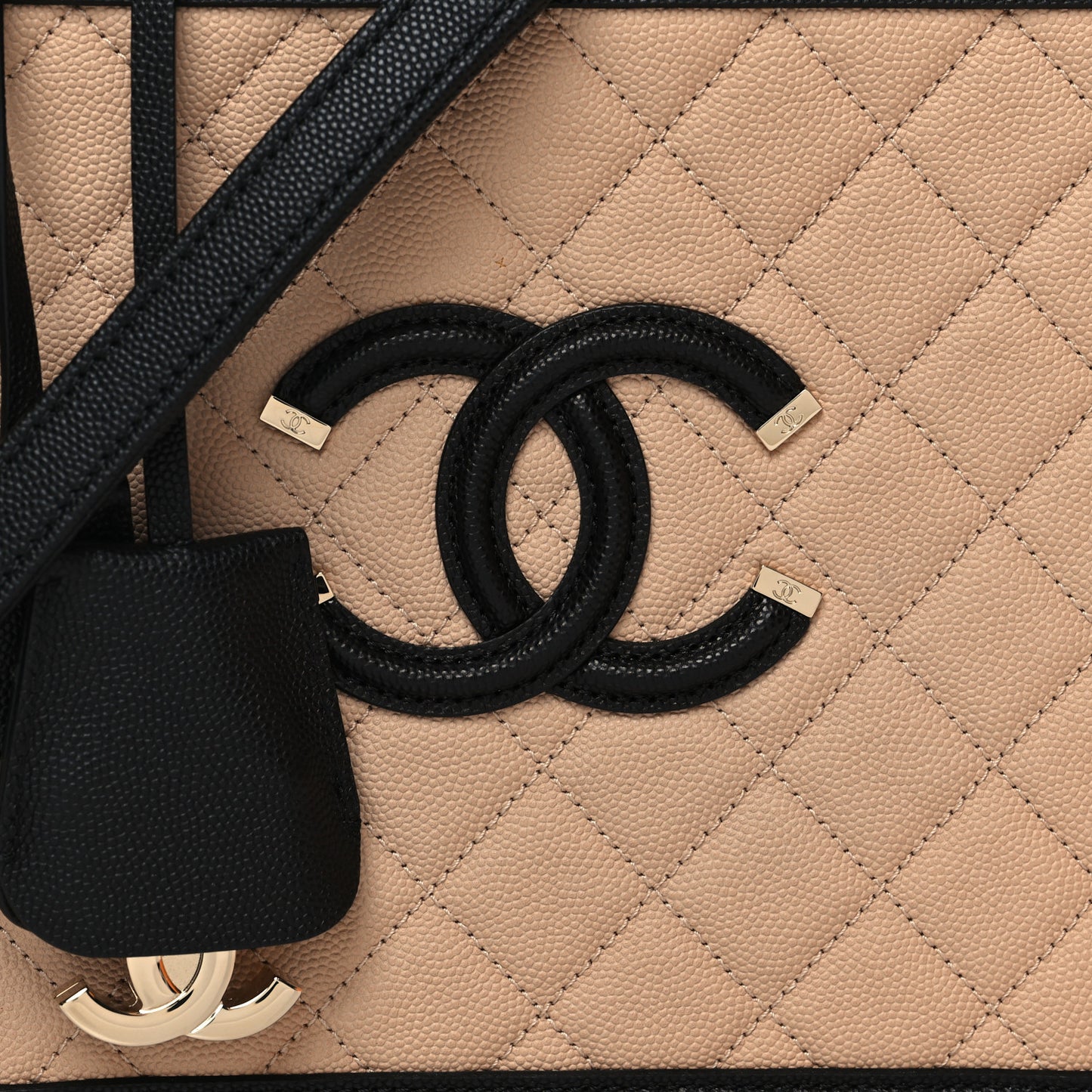 Caviar Quilted Large CC Filigree Vanity Case Beige Black
