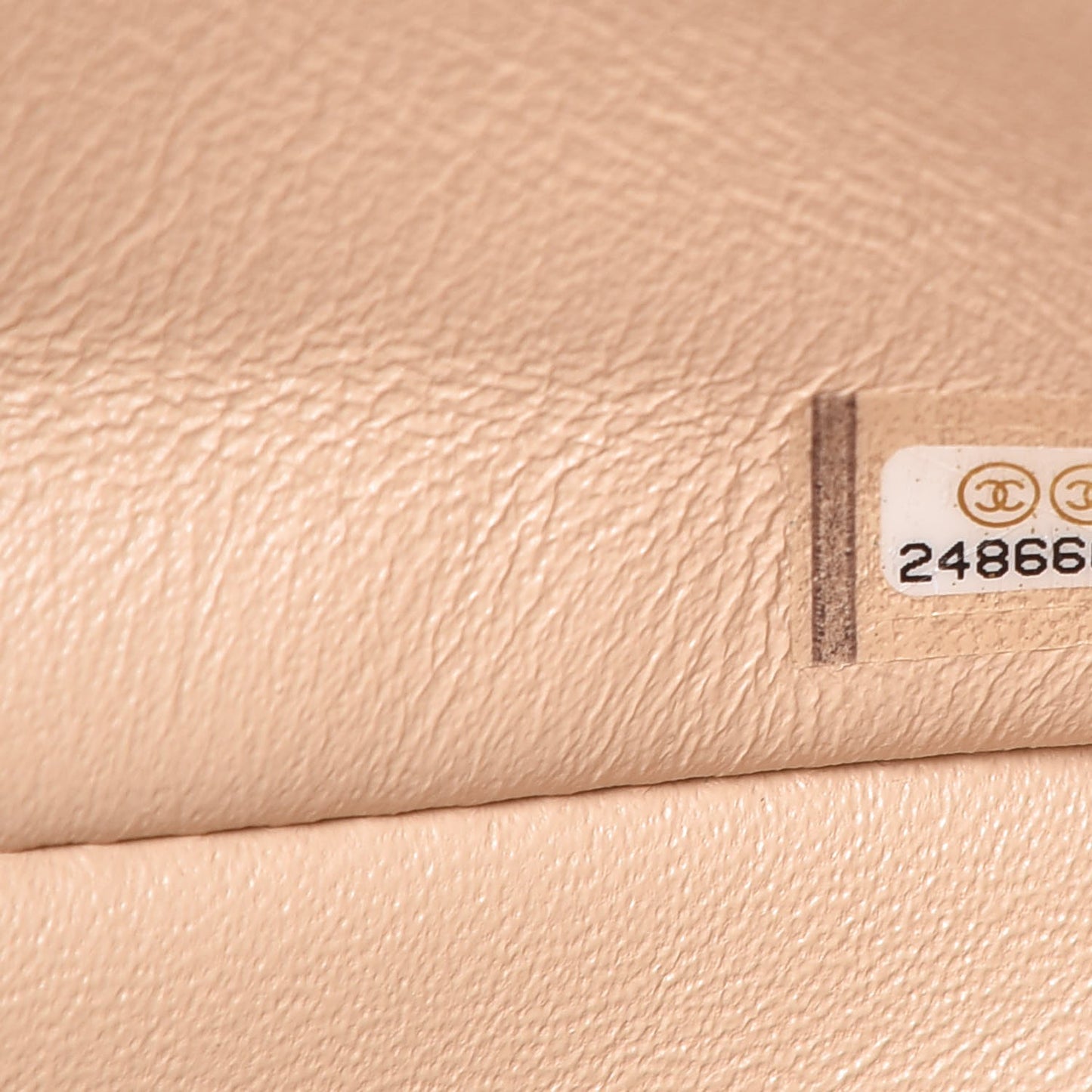 Caviar Quilted Jumbo Double Flap Beige Clair