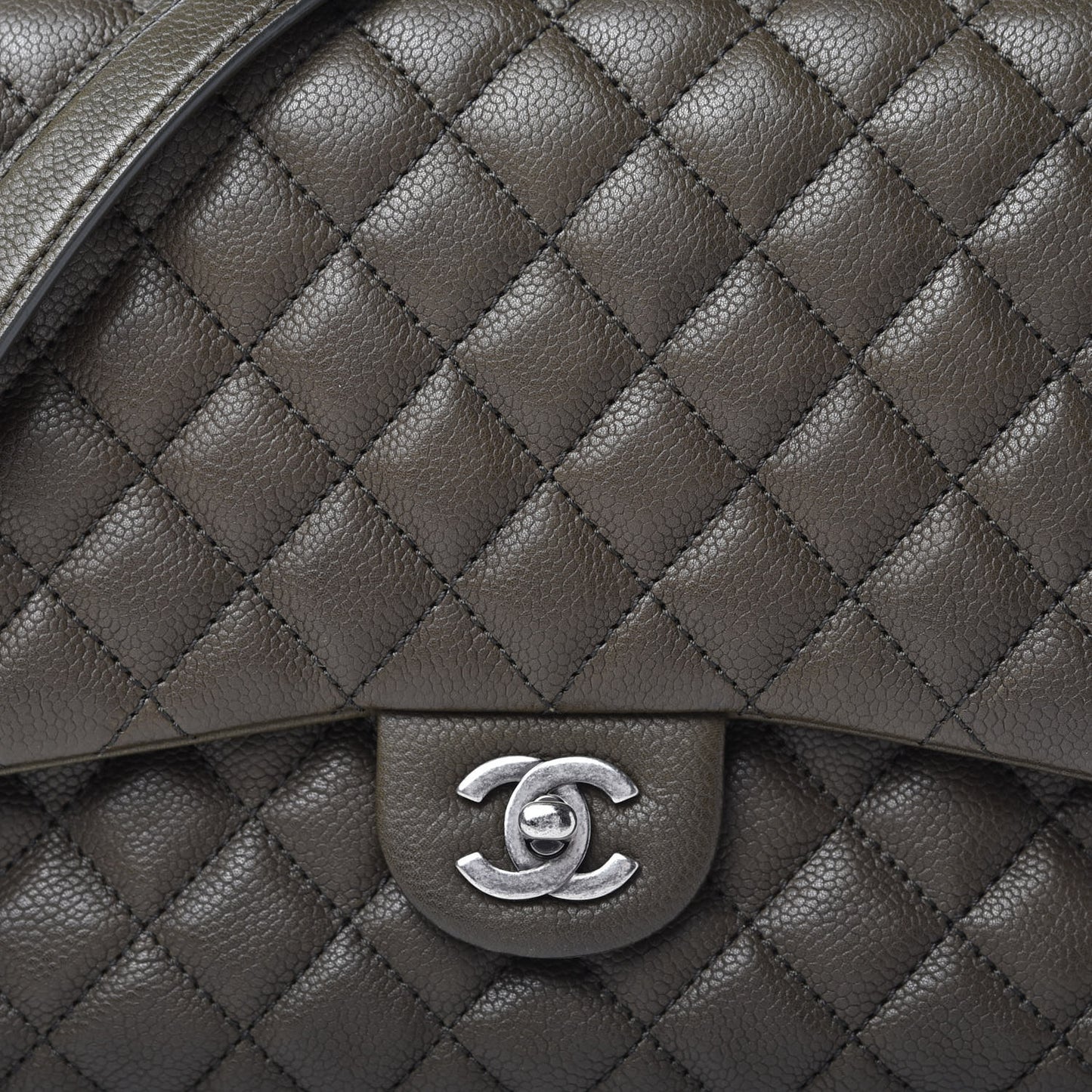 Caviar Quilted Medium Rock In Rome Single Flap Dark Khaki