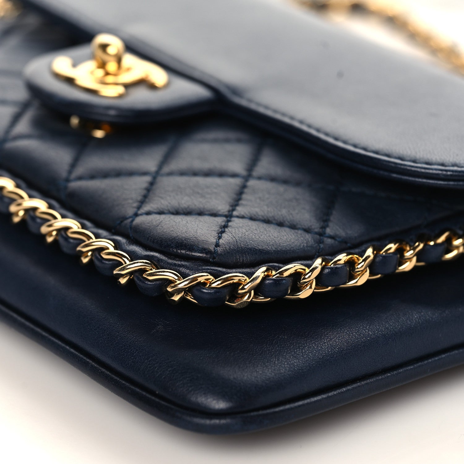 Chanel Lambskin Quilted CC Unchained Crossbody Navy 8 of 8