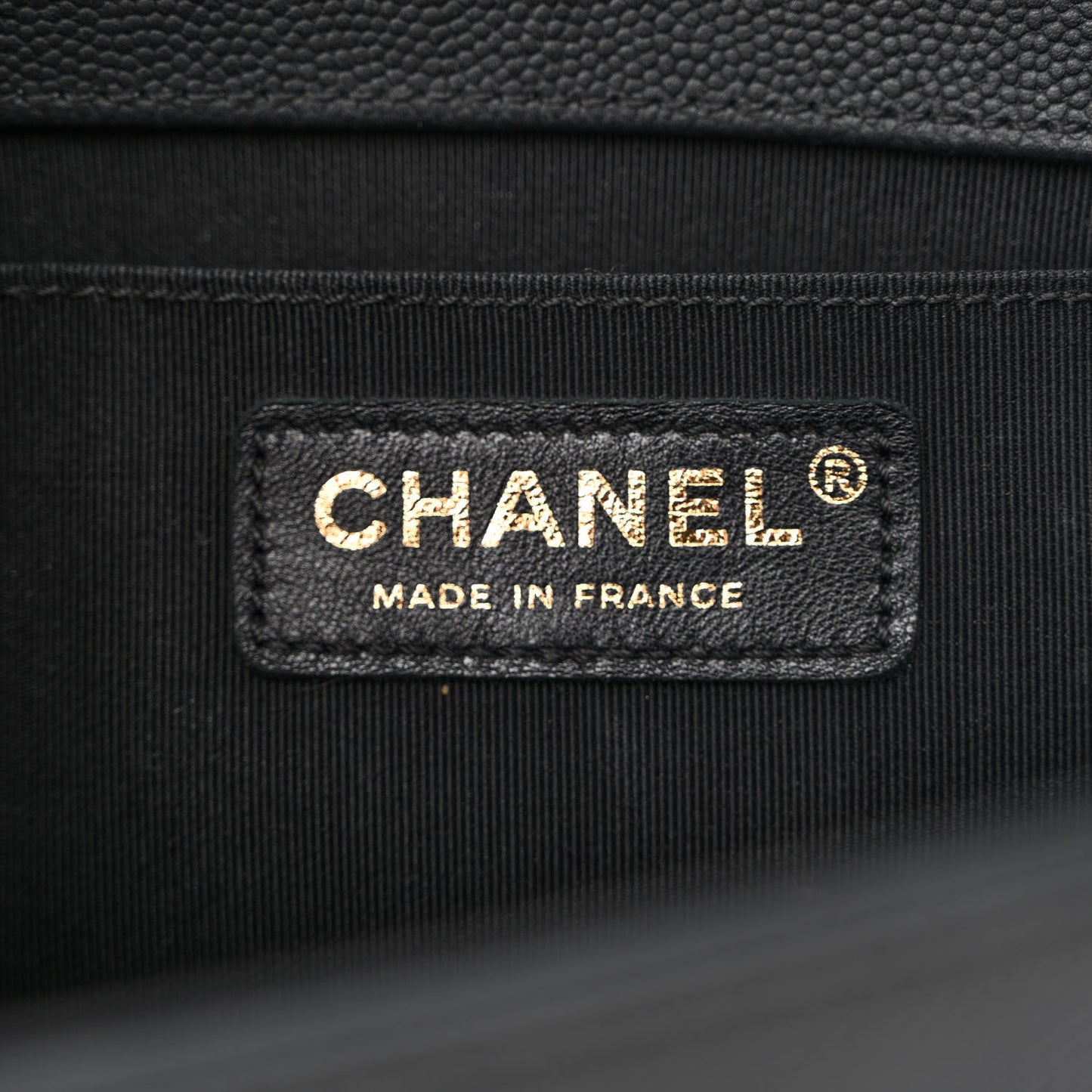 Caviar Quilted Medium Boy Flap Black
