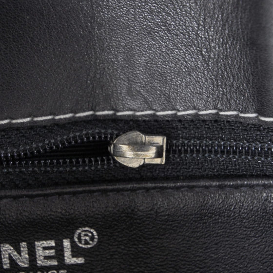 Leather Contrast Stitch Surpique Shoulder Bag Black