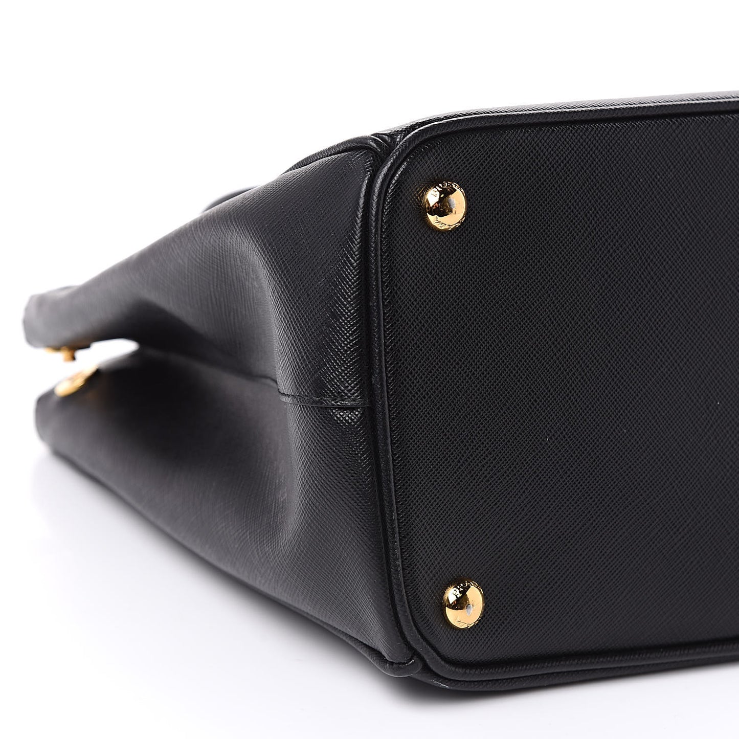 Saffiano Medium Galleria Double Zip Tote Black