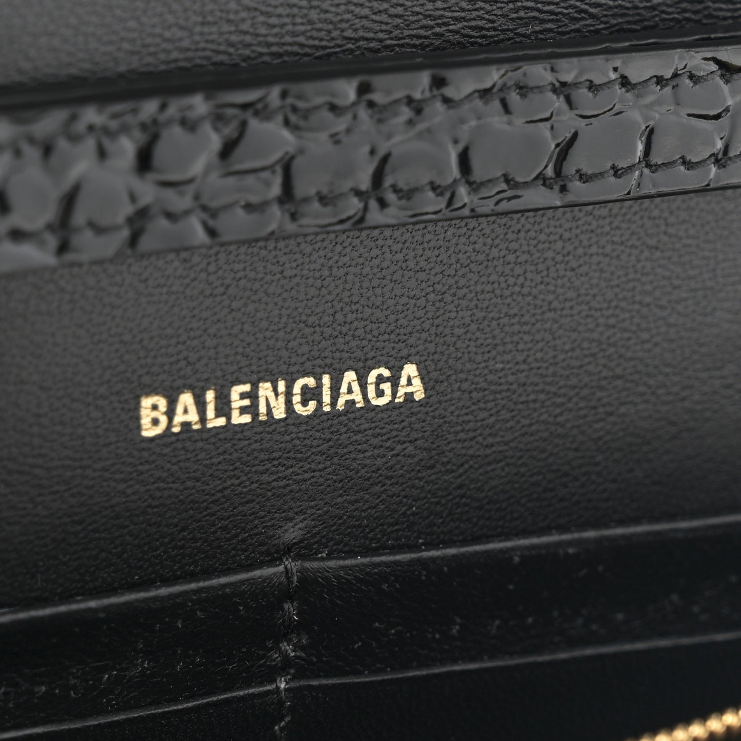 Shiny Calfskin Crocodile Embossed Hourglass Chain Bag Black