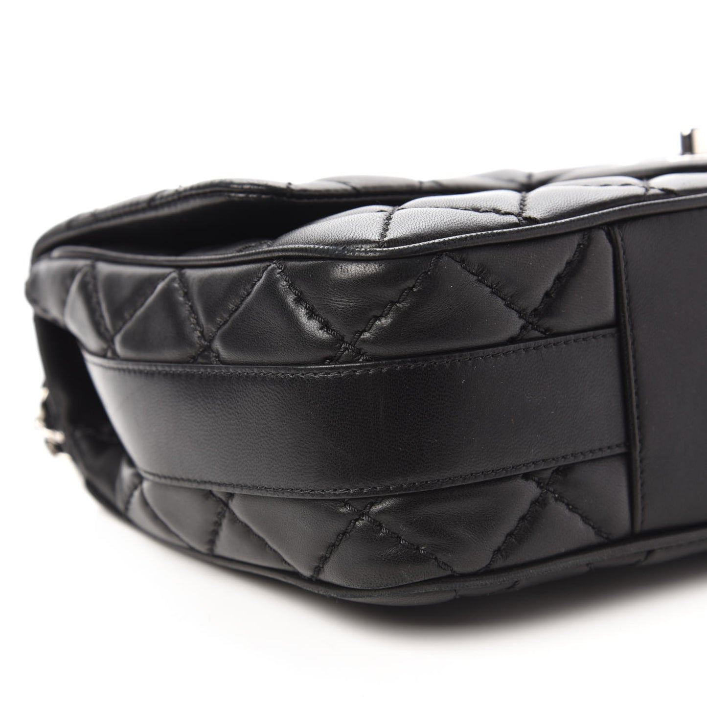 Lambskin Quilted Jumbo Easy Carry Flap Black