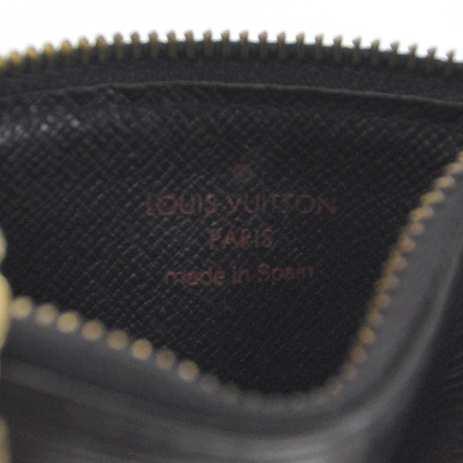 Louis Vuitton Epi Key Pouch Black 6 of 6