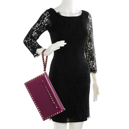Valentino Garavani Nappa Rockstud Wristlet Clutch Rubin 2 of 9