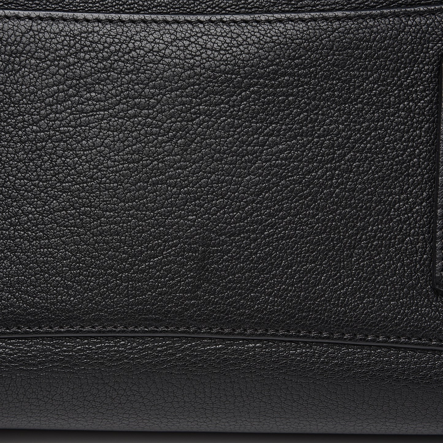 Sugar Goatskin Medium Antigona Black