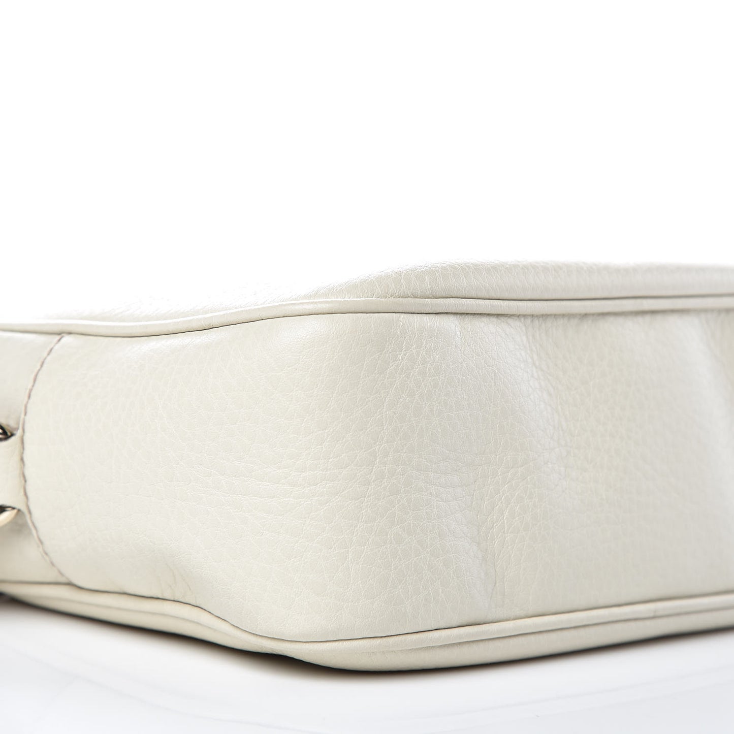 Pebbled Calfskin Small Soho Disco Bag Off White