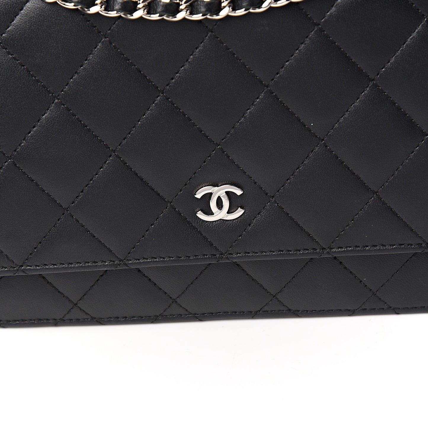 Lambskin Quilted Wallet On Chain WOC Black