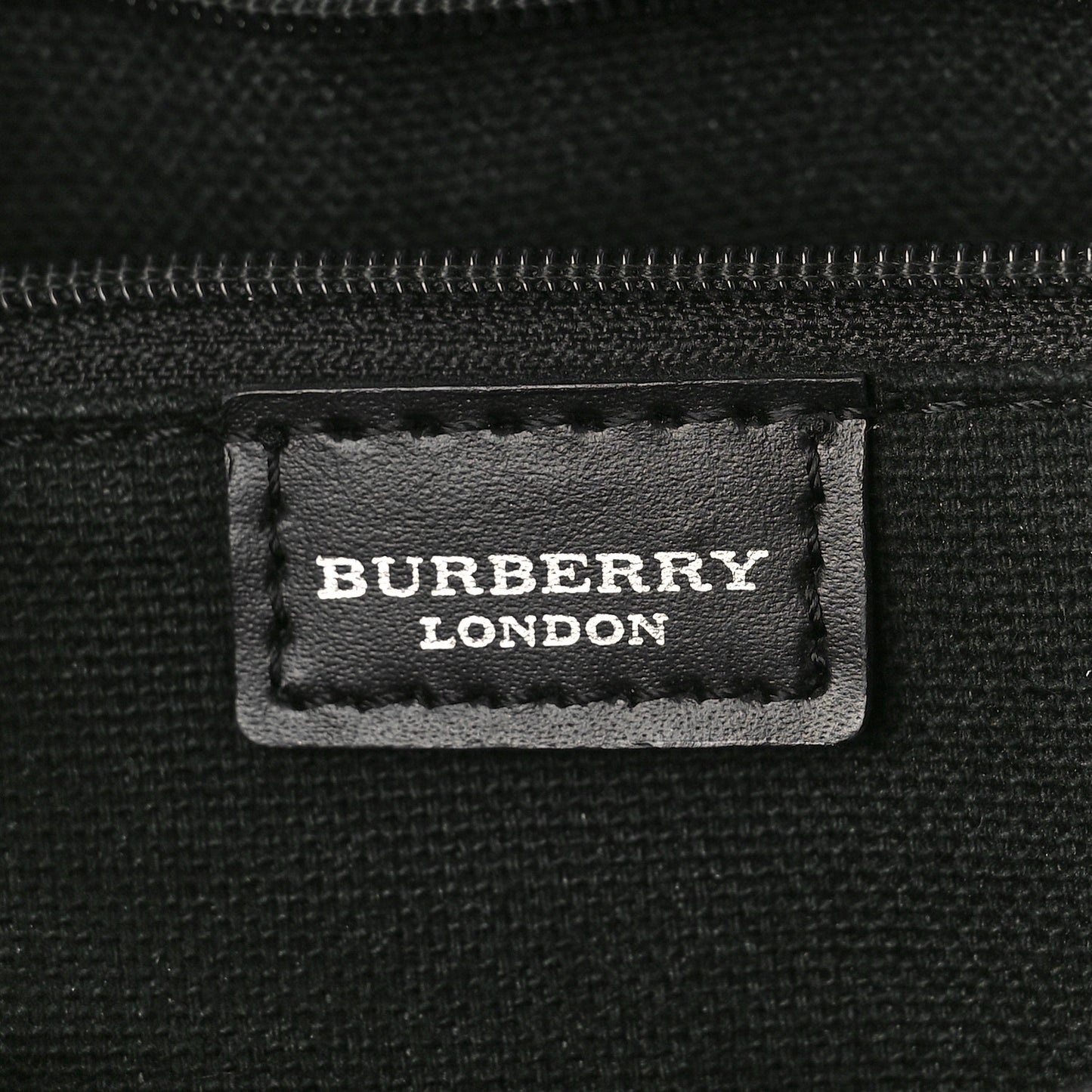 House Check Buckle Tote Black